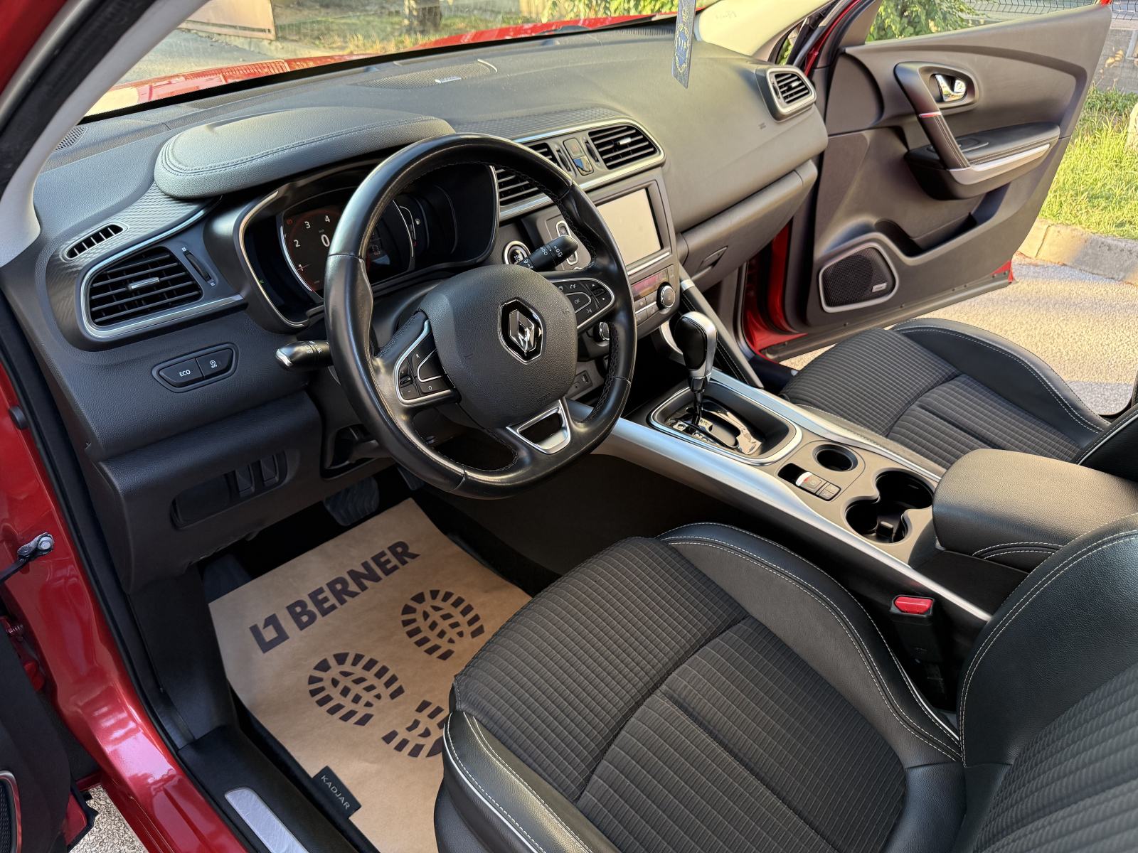 Renault Kadjar TCe 130 Automatik BOSE *REG 07/27 * Novi Lanac* Kamera, fotografija 7