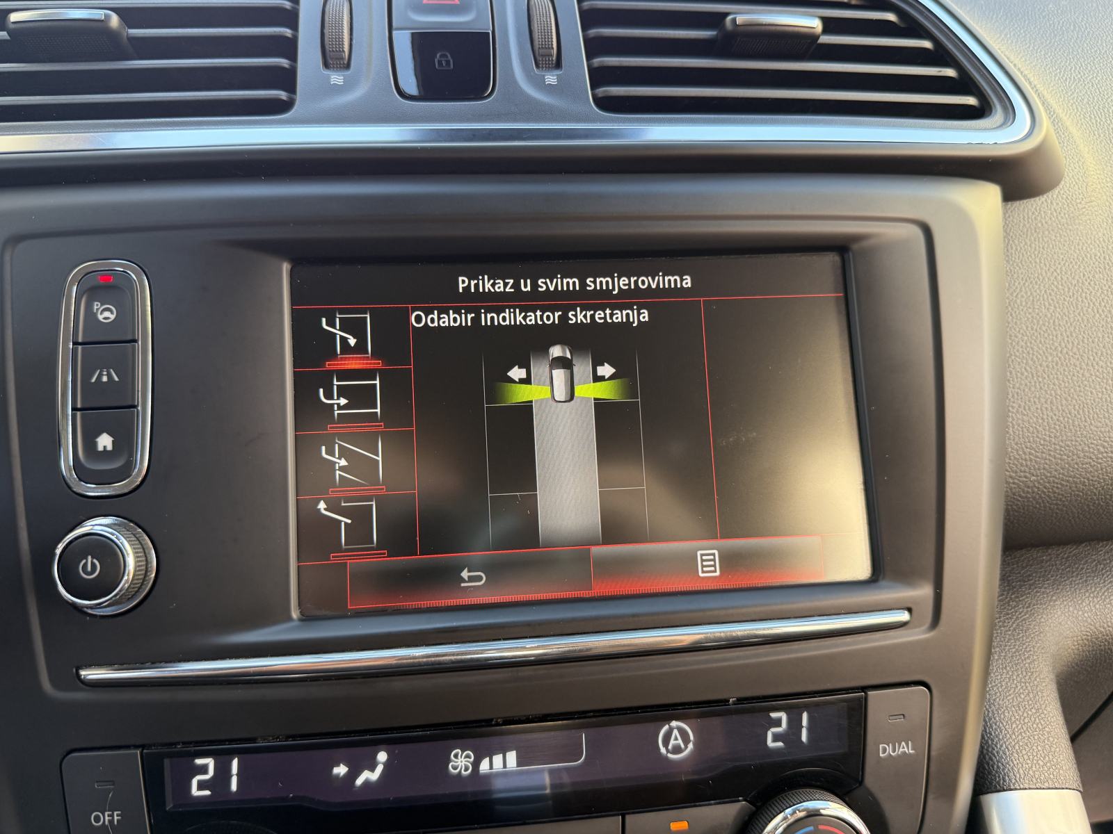 Renault Kadjar TCe 130 Automatik BOSE *REG 07/27 * Novi Lanac* Kamera, fotografija 12