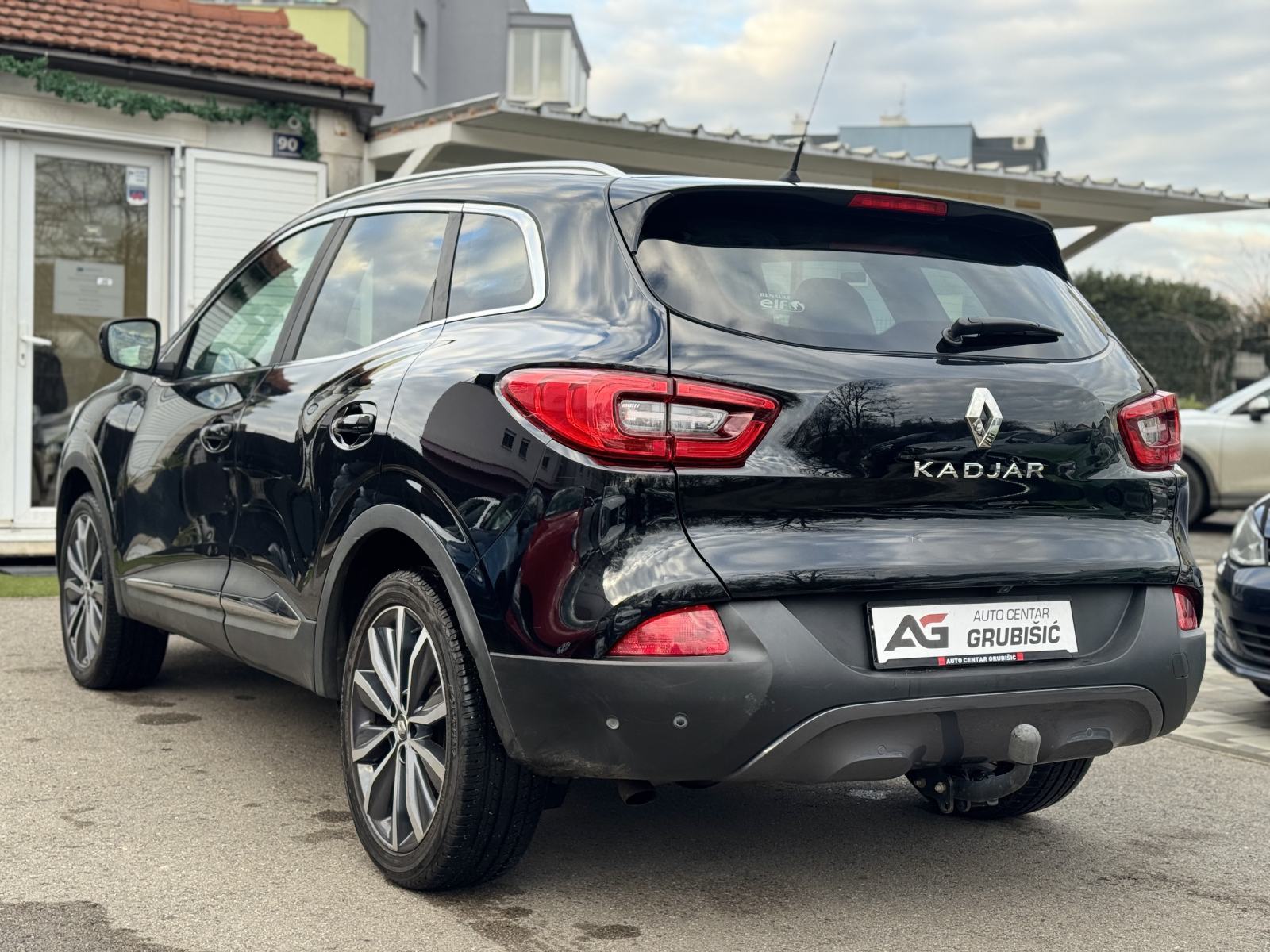 Renault Kadjar 130 Intense *Pano* *Full oprema* *Nove gume* *Jamstvo*, fotografija 15