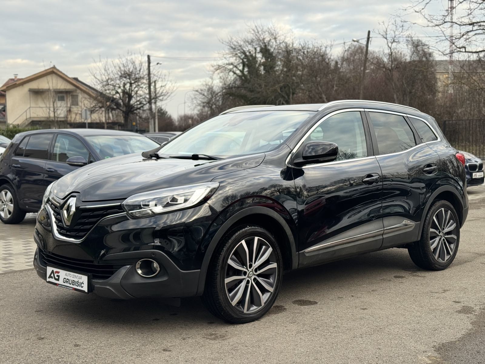 Renault Kadjar 130 Intense *Pano* *Full oprema* *Nove gume* *Jamstvo*, fotografija 12
