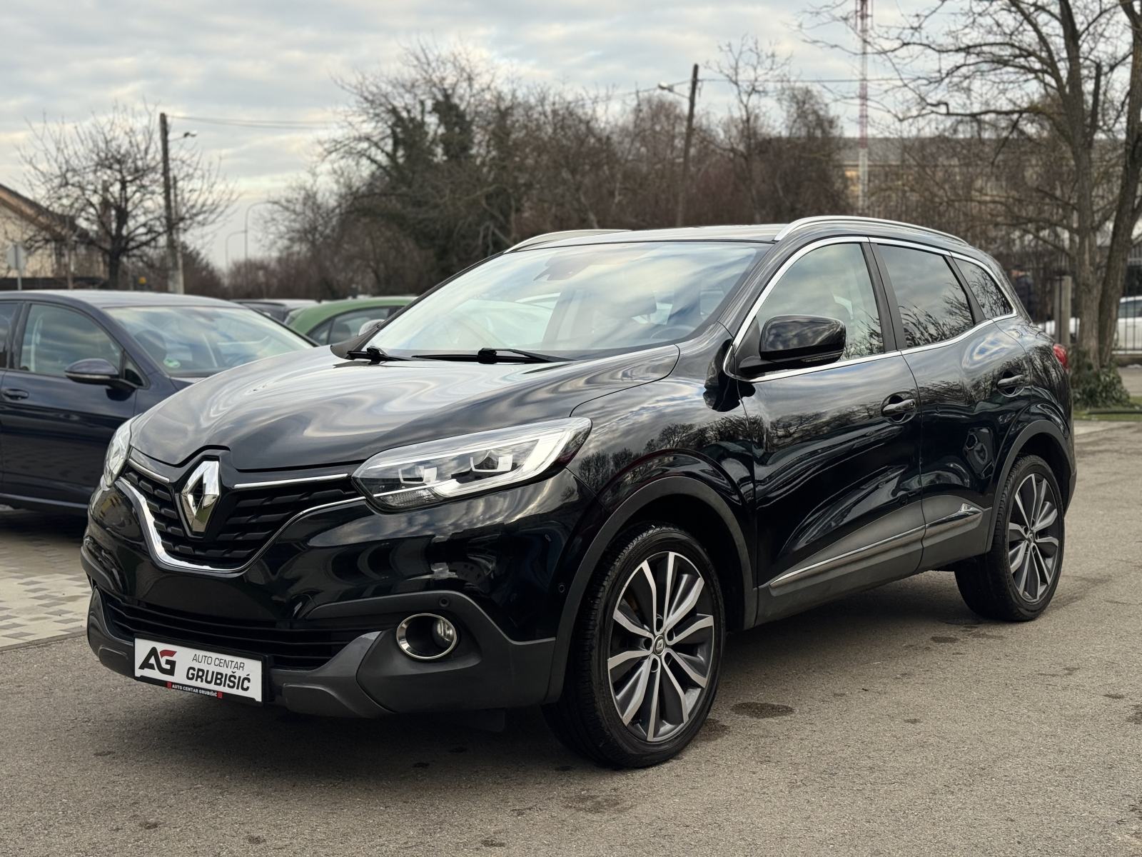 Renault Kadjar 130 Intense *Pano* *Full oprema* *Nove gume* *Jamstvo*, fotografija 10