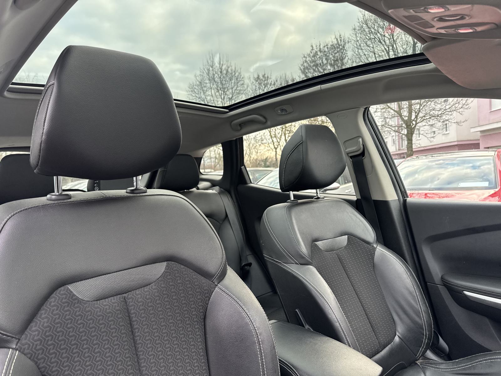 Renault Kadjar 130 Intense *Pano* *Full oprema* *Nove gume* *Jamstvo*, fotografija 20