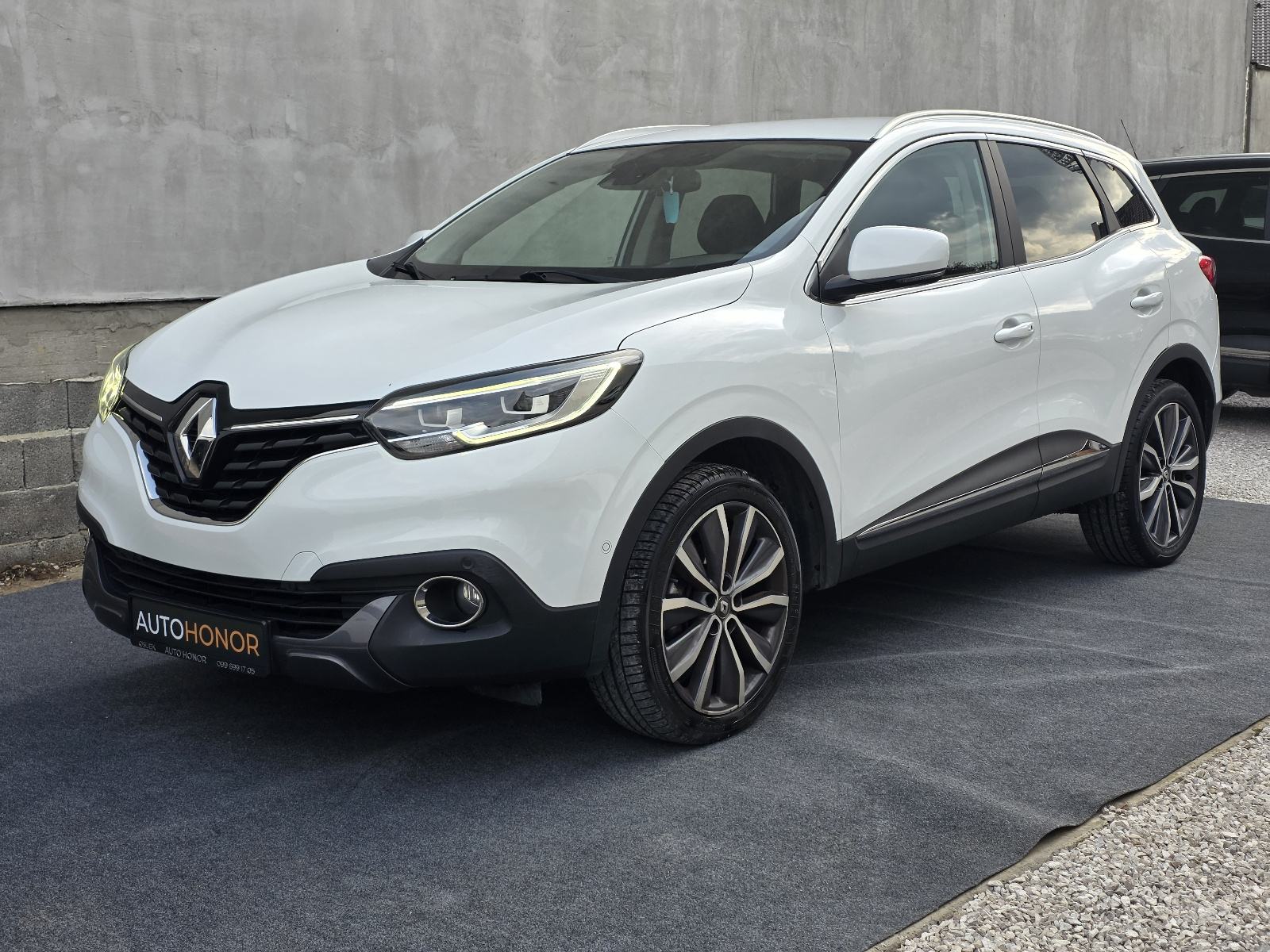 Renault Kadjar TCe 130 BOSE Kamera 360° LED Jamstvo 12 mj, pogled izvana - slika 2