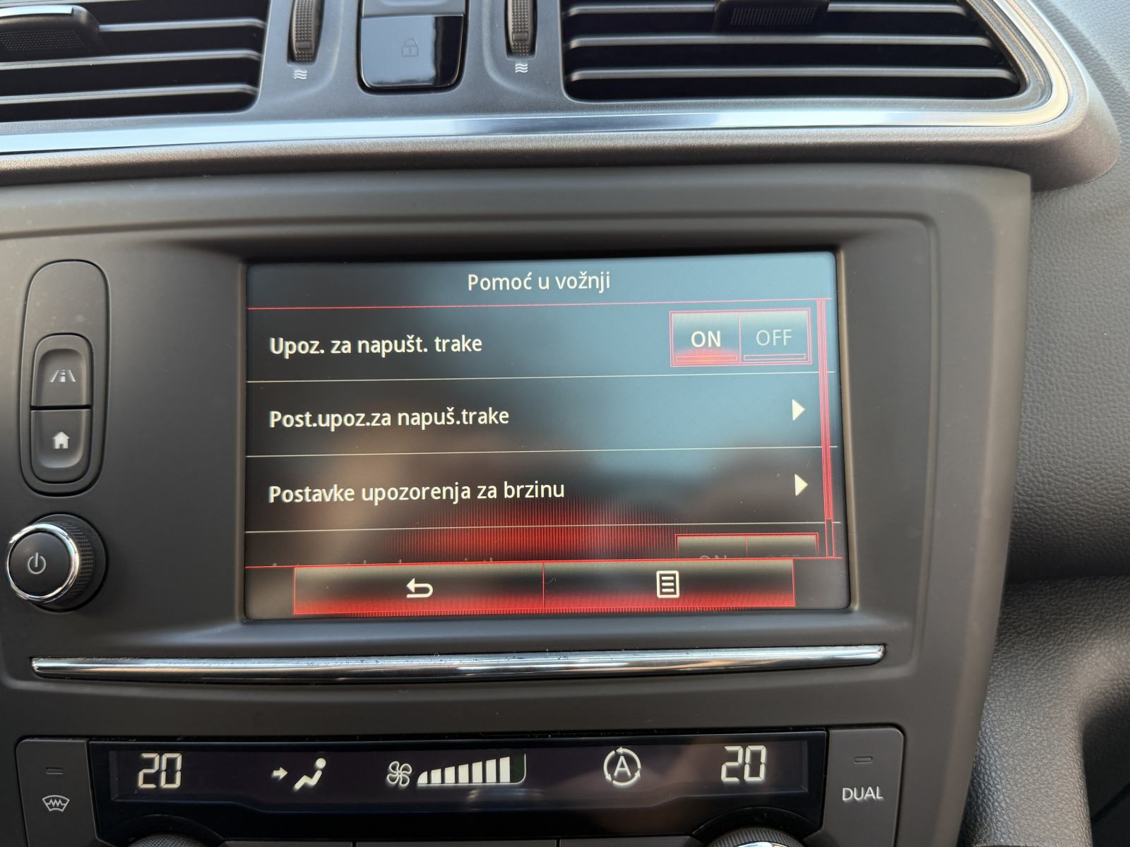 Renault Kadjar TCe 130 *REG 07/27* SAMO 42 TKM* Panorama, Kamera, Navi, fotografija 18
