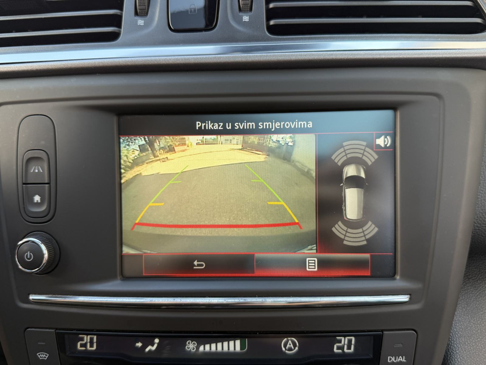 Renault Kadjar TCe 130 *REG 07/27* SAMO 42 TKM* Panorama, Kamera, Navi, fotografija 17