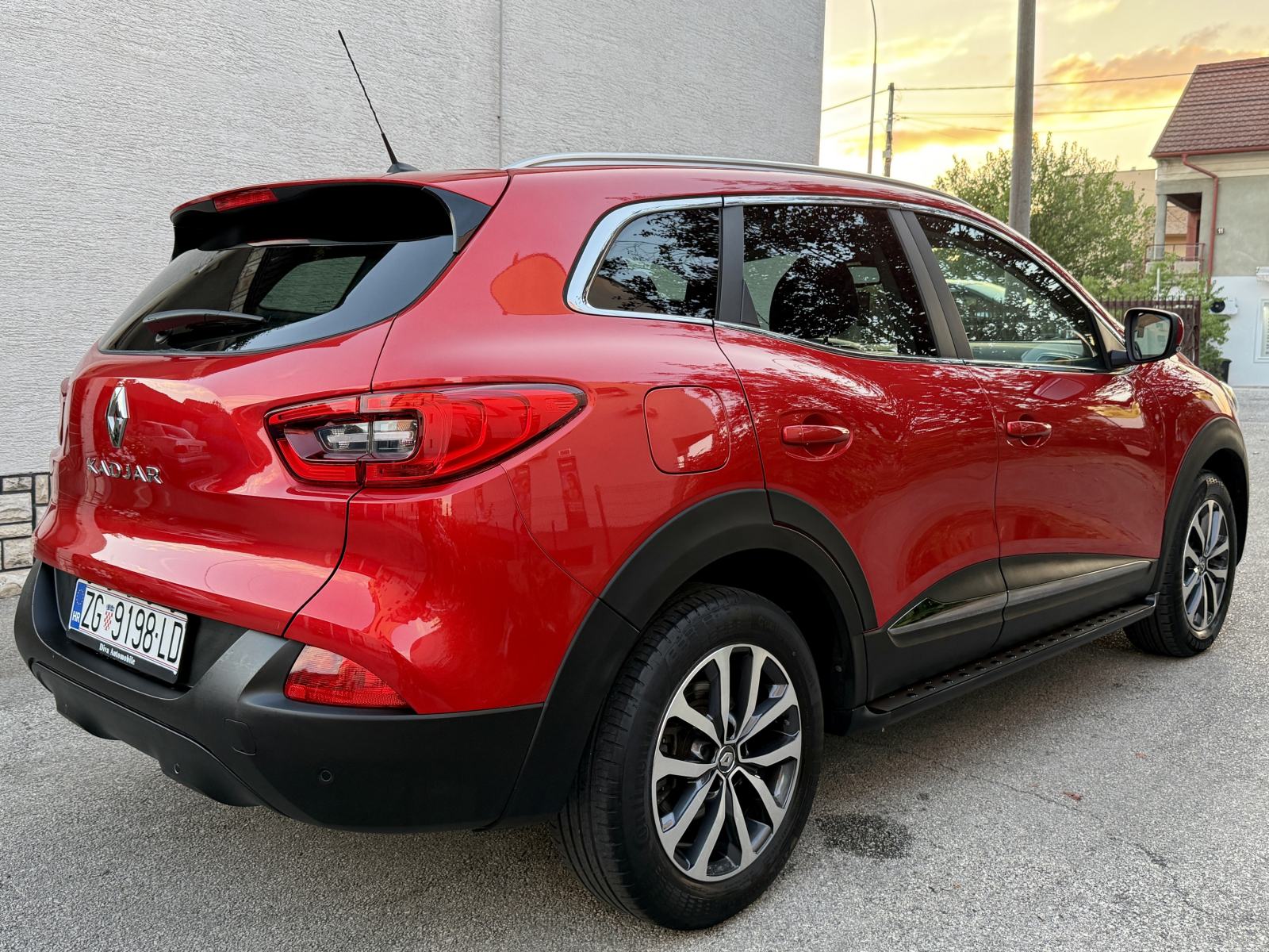 Renault Kadjar TCe 130 *REG 07/27* SAMO 42 TKM* Panorama, Kamera, Navi, fotografija 4