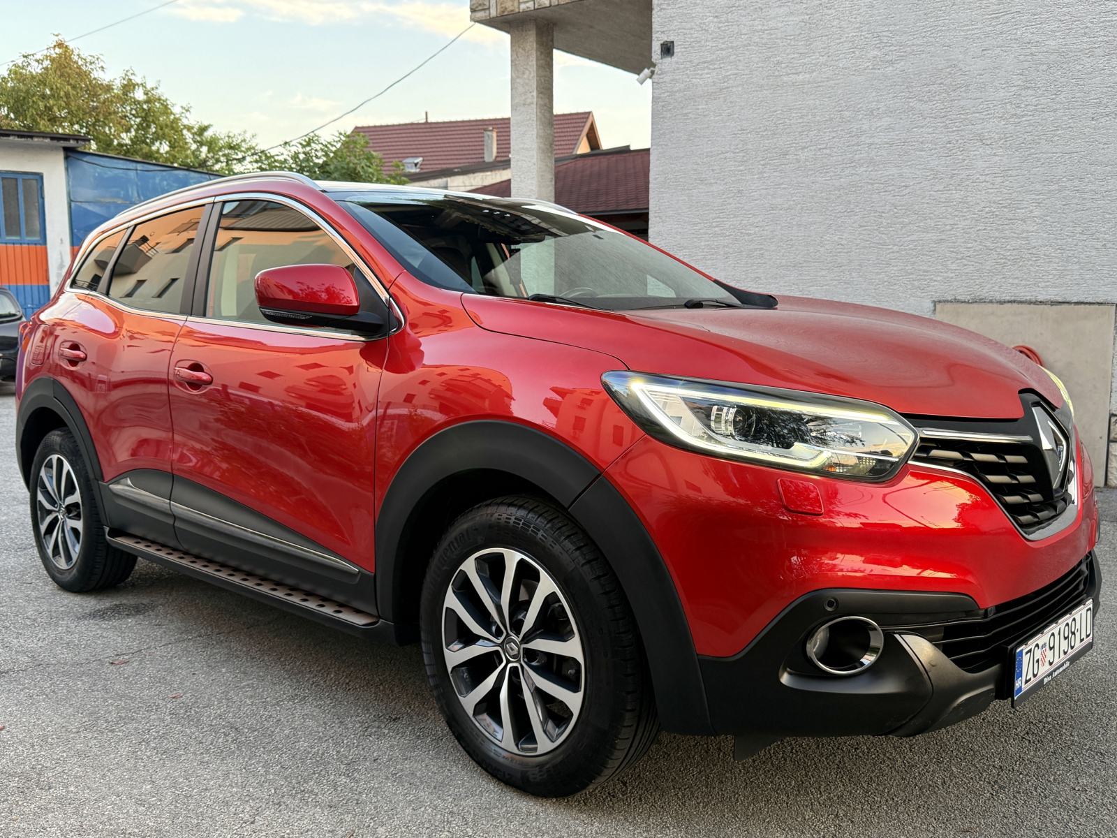 Renault Kadjar TCe 130 *REG 07/27* SAMO 42 TKM* Panorama, Kamera, Navi, fotografija 5