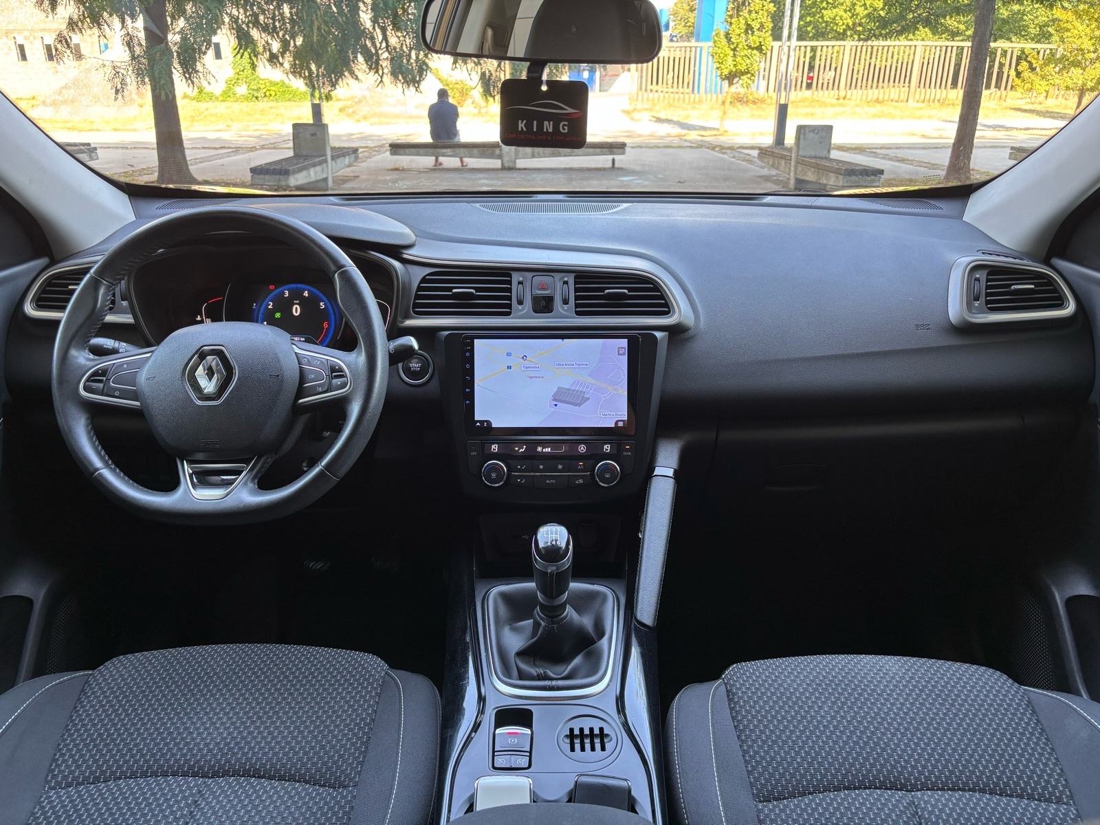 Renault Kadjar TCe 130, KLIMA, PDC, SERVISNA, JAMSTVO ✅️, fotografija 13