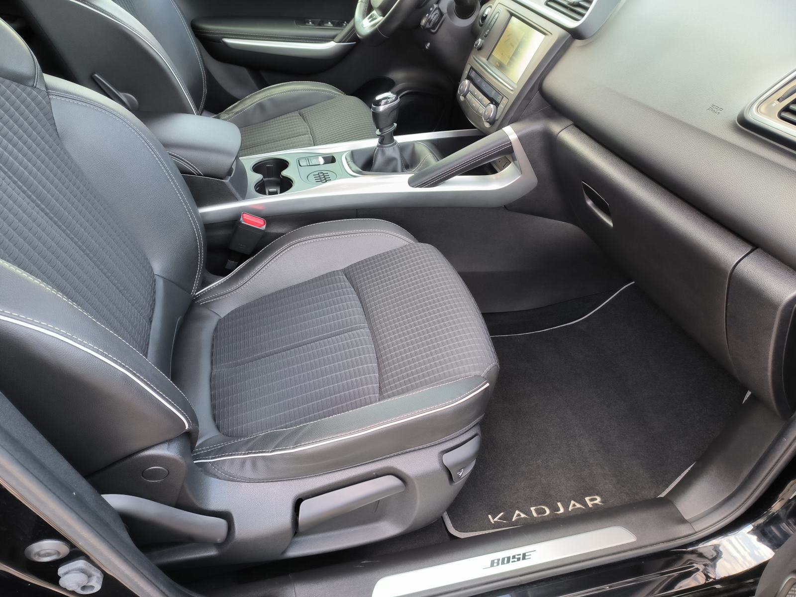 Renault Kadjar TCe 130ks, BOSE EDITION, SERVISNA, JAMSTVO, REG. 1 GOD, fotografija 13