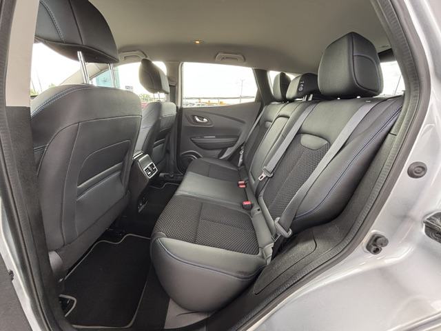 Renault Kadjar TCe 140 LIMITED, NAVI, ++ 18095 KM++ SERVISNA RENAULT, fotografija 11
