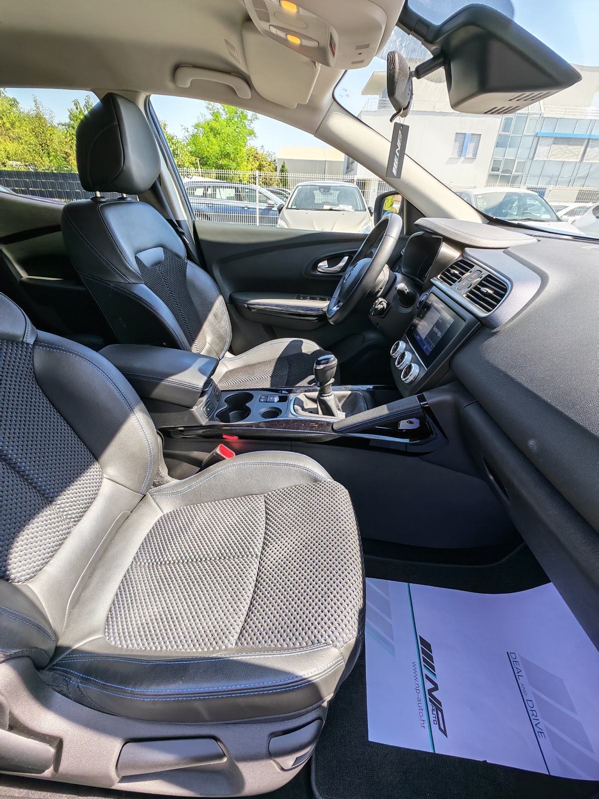 Renault Kadjar TCe 140 Limited, fotografija 14