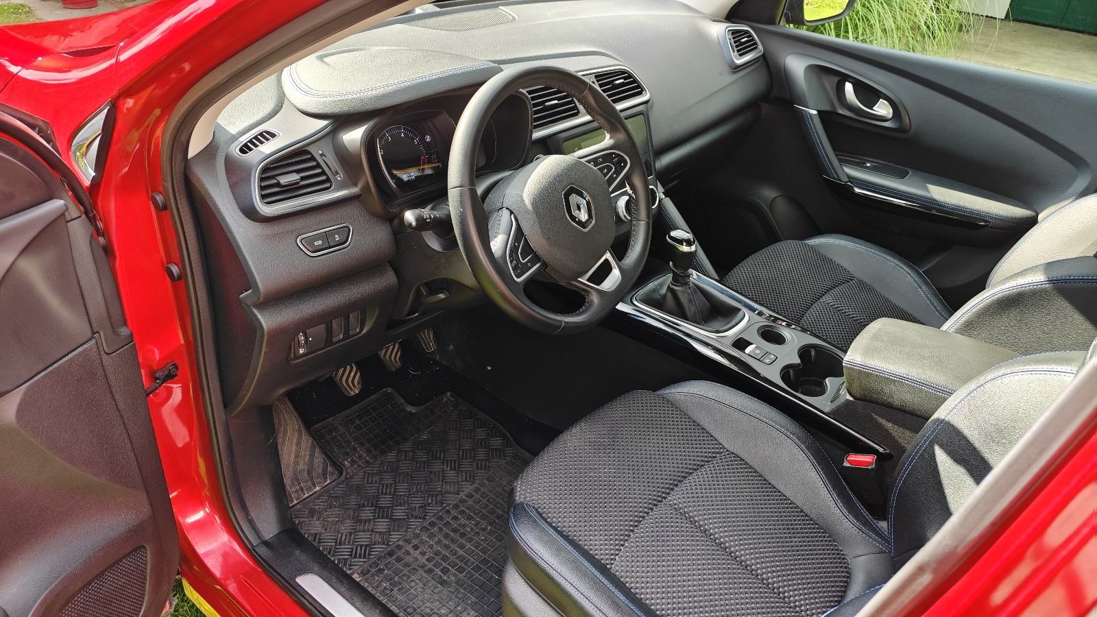 Renault Kadjar TCe 140, fotografija 14