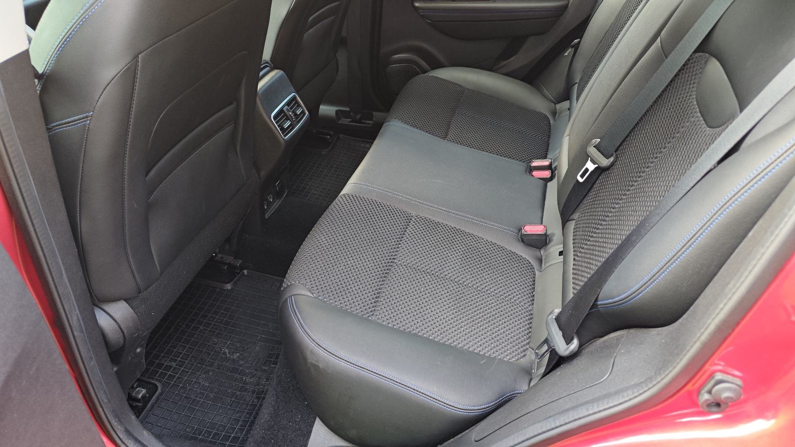 Renault Kadjar TCe 140, fotografija 15