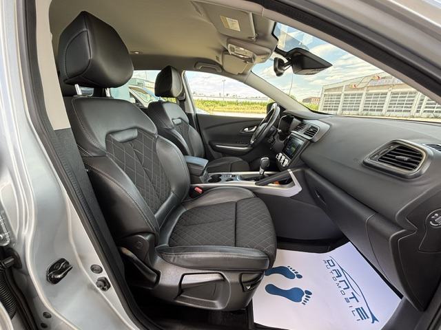 Renault Kadjar TCe 160 automatik, NAVI, GRIJANJE SJEDALA, POLUKOŽA, fotografija 10