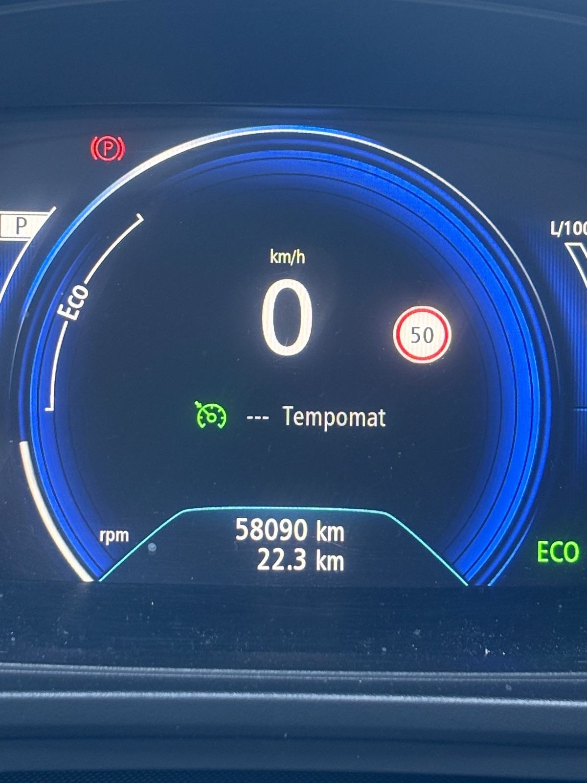 Renault Kadjar TCE 160 EDC **HR Auto** 58000km**, fotografija 20