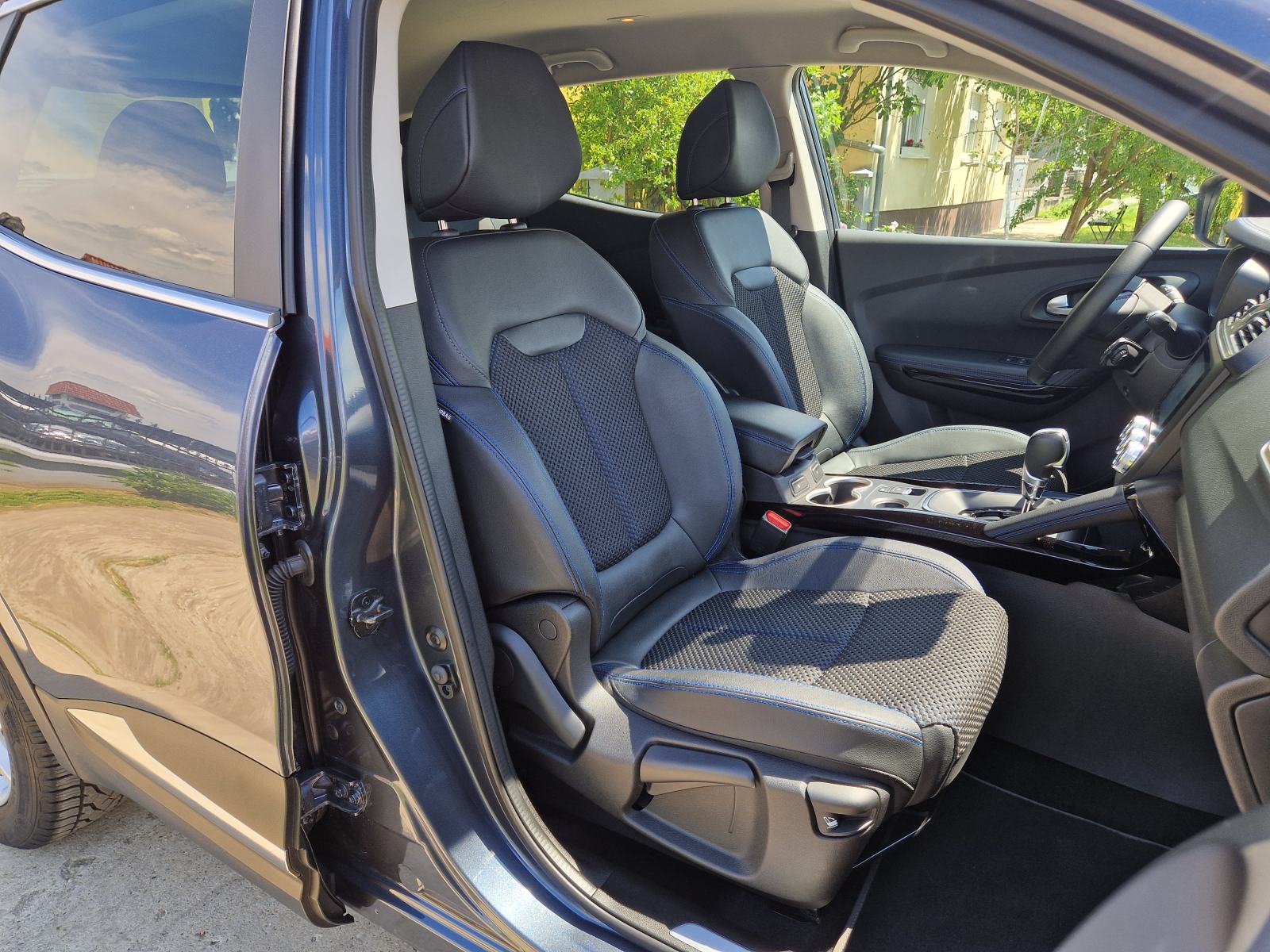 Renault Kadjar TCe automatik,65TKM,NAVI,LED,ALU,PDC,KAMERA,GR.SJEDALA, fotografija 20