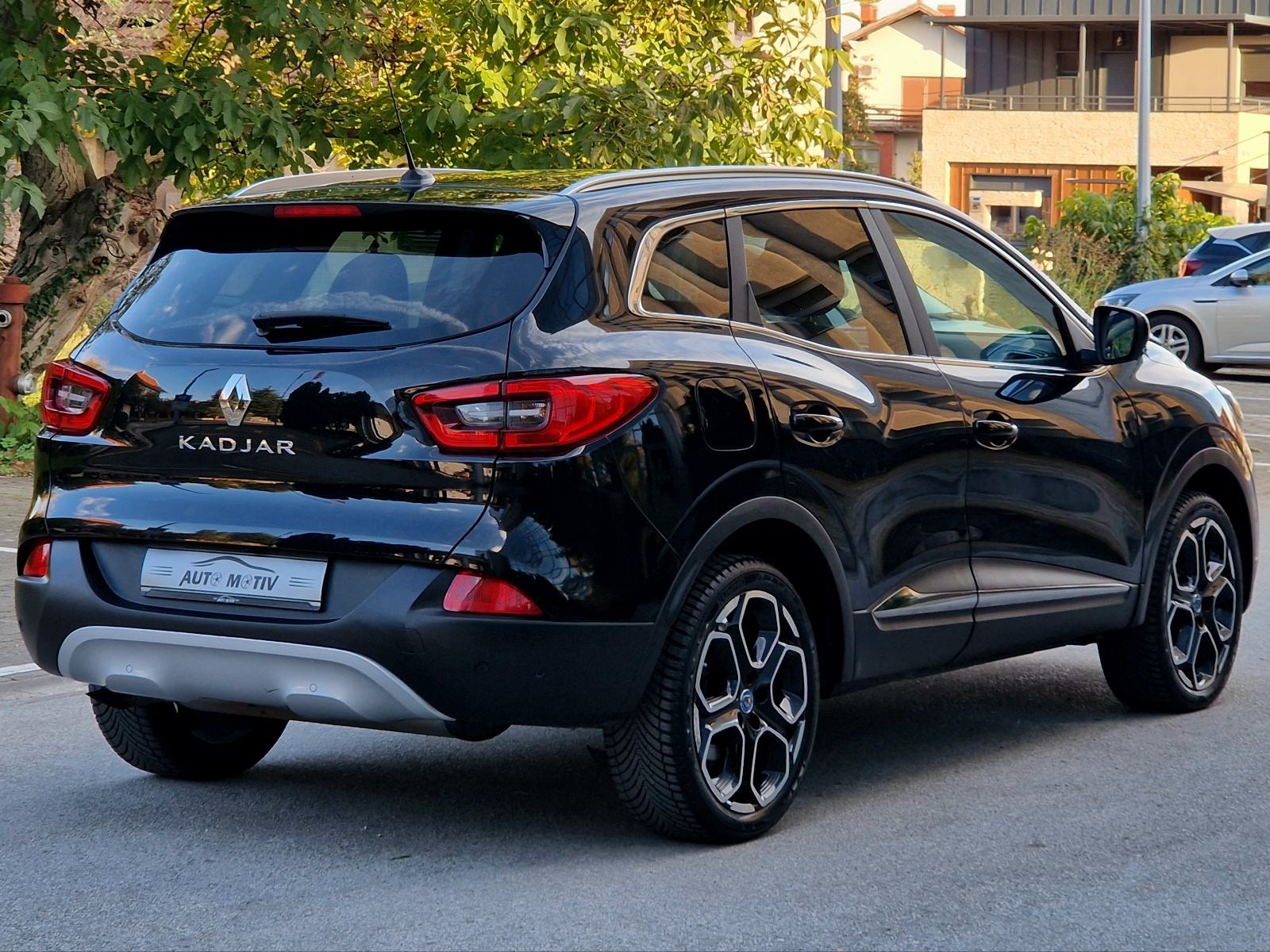 RENAULT KADJAR TCe S-EDITION - **1.VLASNIK - 39.000 KM - TOP STANJE**, fotografija 6
