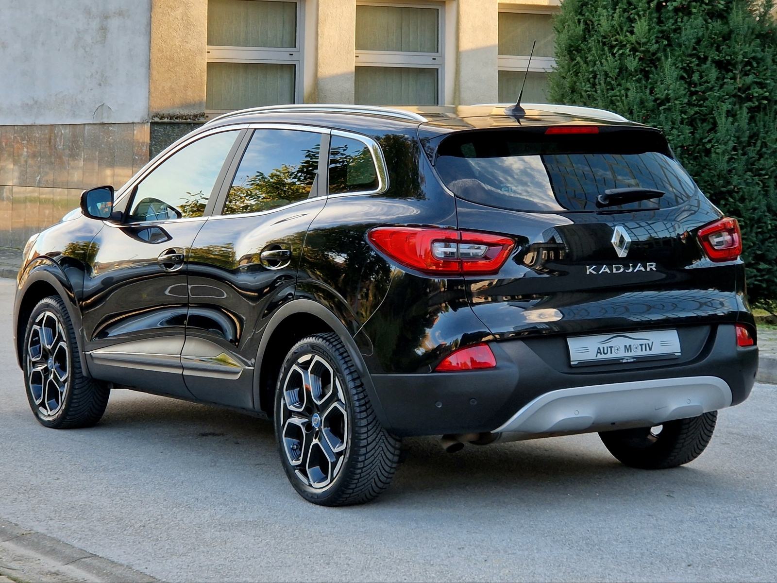 RENAULT KADJAR TCe S-EDITION - **1.VLASNIK - 39.000 KM - TOP STANJE**, fotografija 8