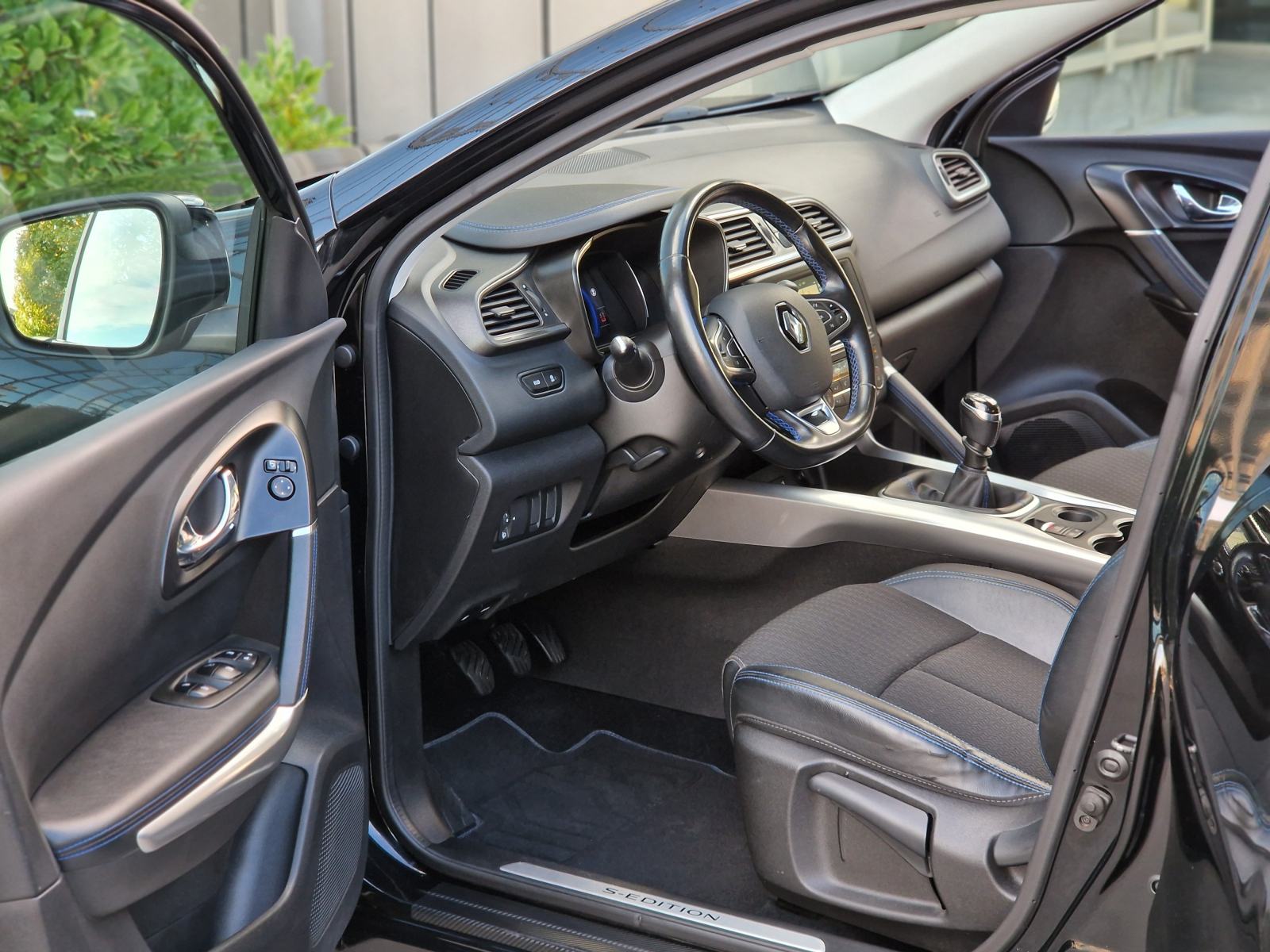 RENAULT KADJAR TCe S-EDITION - **1.VLASNIK - 39.000 KM - TOP STANJE**, fotografija 10