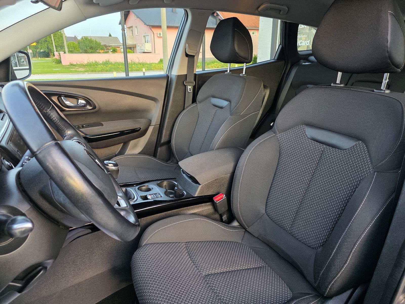 Renault Kadjar ZEN ENERGY dCi 110,81kw,6 BRZINA,NAVI,TEMP.,MOG.KREDITA, fotografija 11
