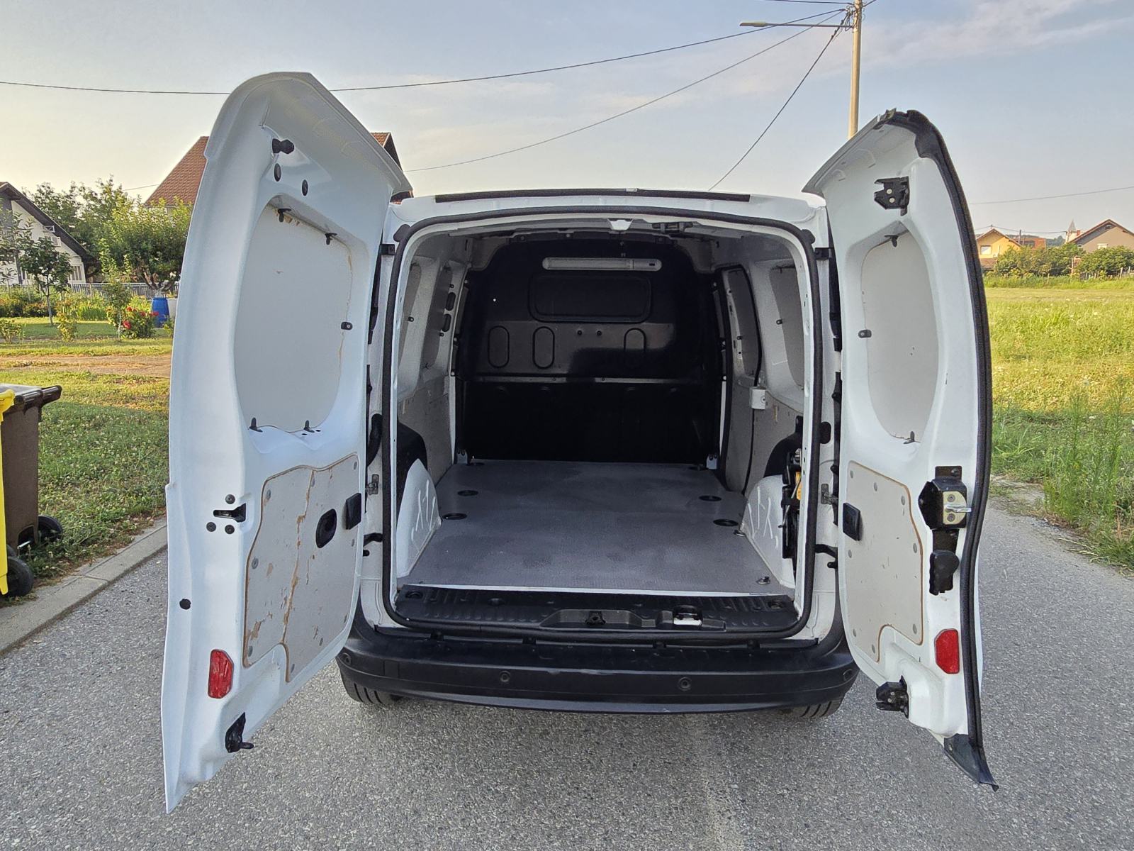 Renault Kangoo 1,5 dCi-110ks-2015gd.md-MAXI-u PDV-u187tkm,klima,KARTIC, fotografija 8