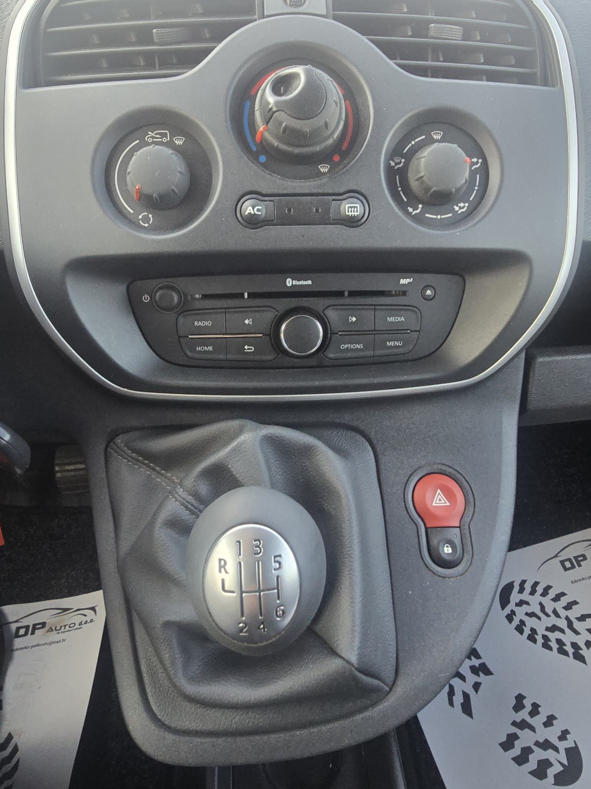 Renault Kangoo 1,5 dCi-110ks-2015gd.md-MAXI-u PDV-u187tkm,klima,KARTIC, fotografija 18