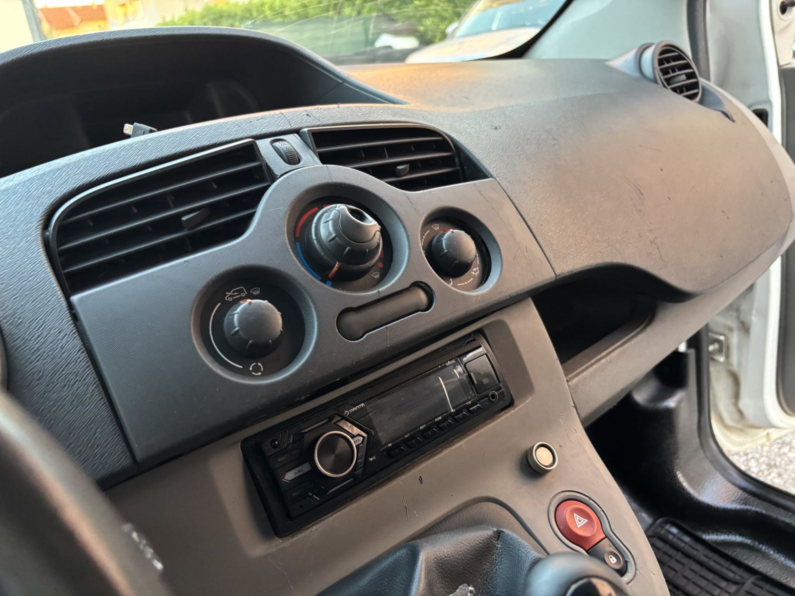 RENAULT KANGOO 1,5 dCi 2009 GODINA ODLIČNO STANJE CIJENA 3,400€!!!, fotografija 12
