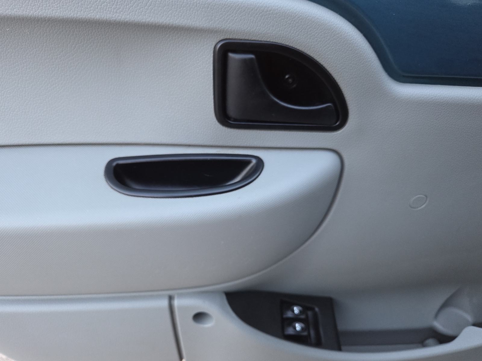 RENAULT KANGOO 1,5 dCi KLIMA NOVE GUME TOP STANJE, fotografija 16