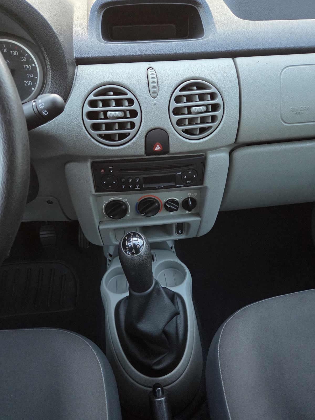 RENAULT KANGOO 1,5 dCi KLIMA NOVE GUME TOP STANJE, fotografija 14