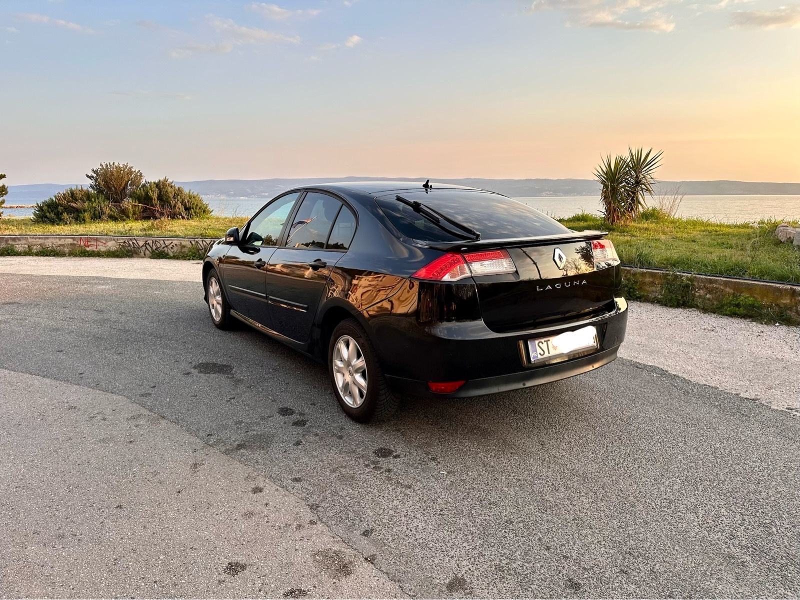 Renault Laguna 1,5 dCi Black edition, fotografija 2