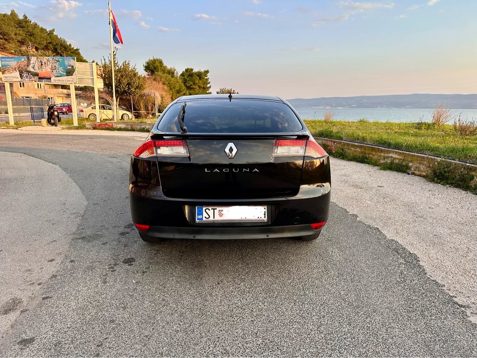 Renault Laguna 1,5 dCi Black edition, fotografija 5