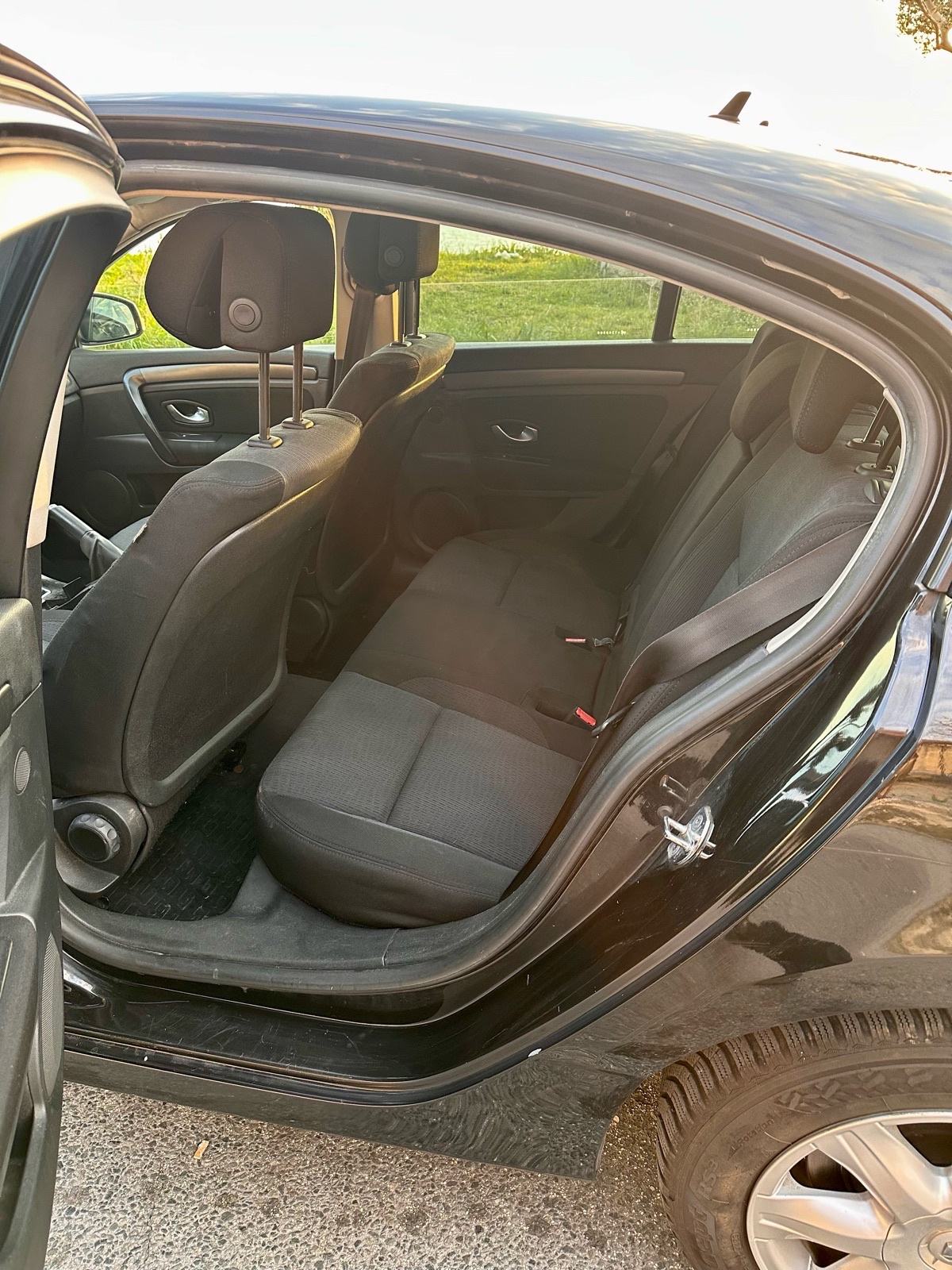 Renault Laguna 1,5 dCi Black edition, fotografija 10