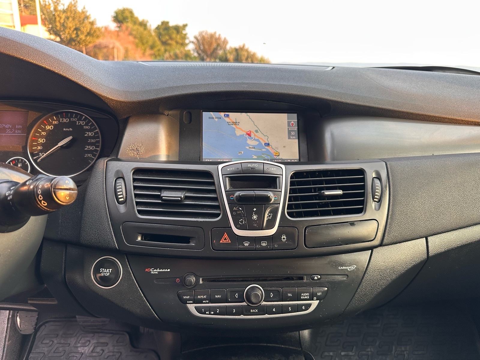 Renault Laguna 1,5 dCi Black edition, fotografija 14