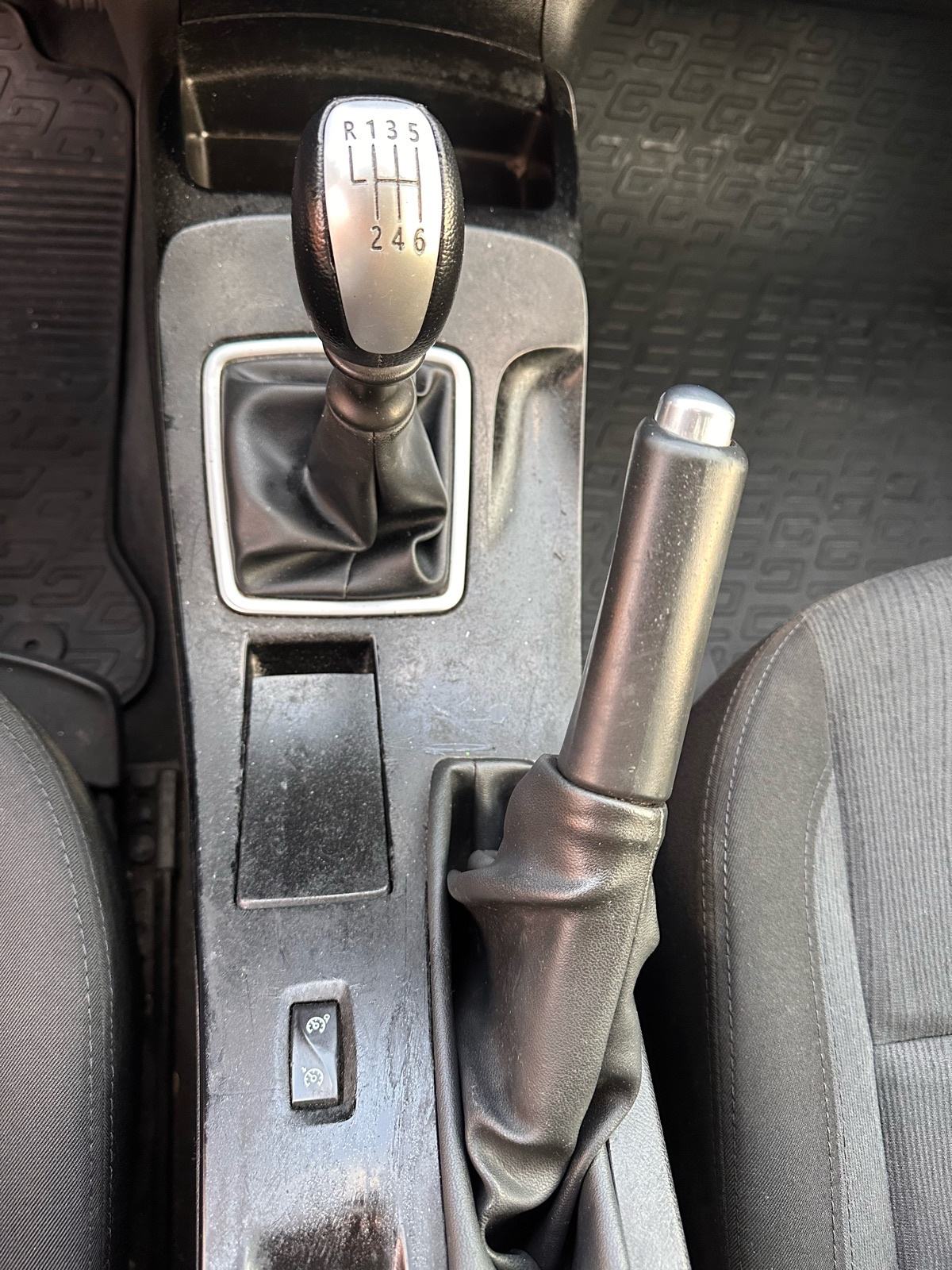 Renault Laguna 1,5 dCi Black edition, fotografija 17