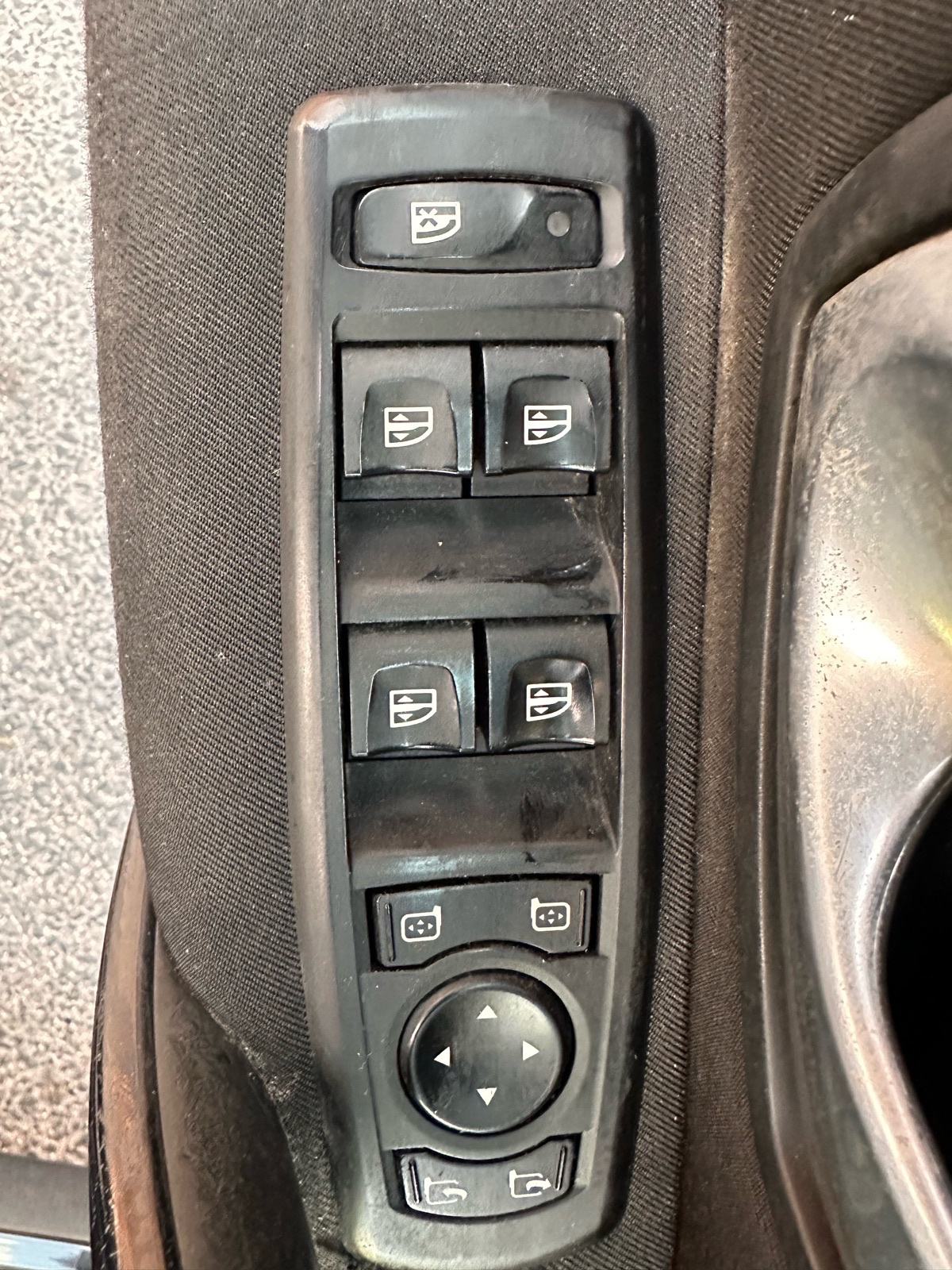 Renault Laguna 1,5 dCi Black edition, fotografija 18