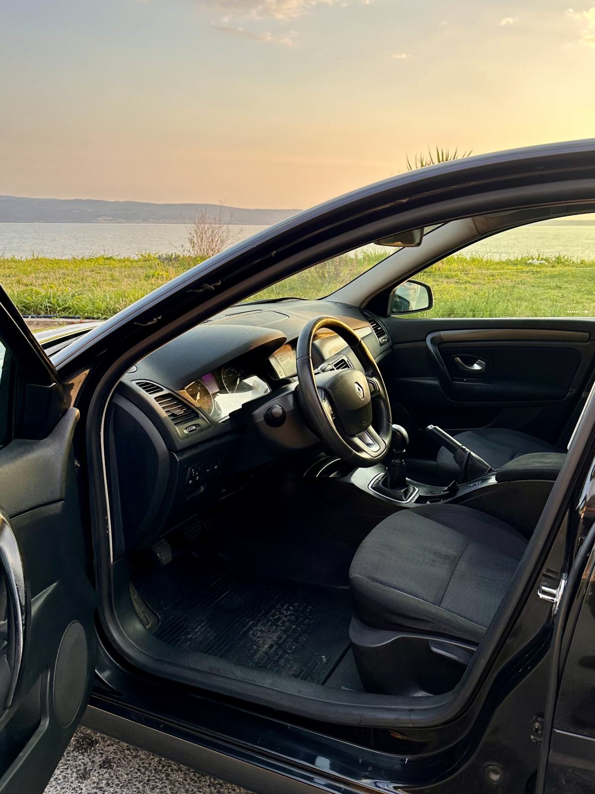 Renault Laguna 1,5 dCi Black edition, fotografija 9