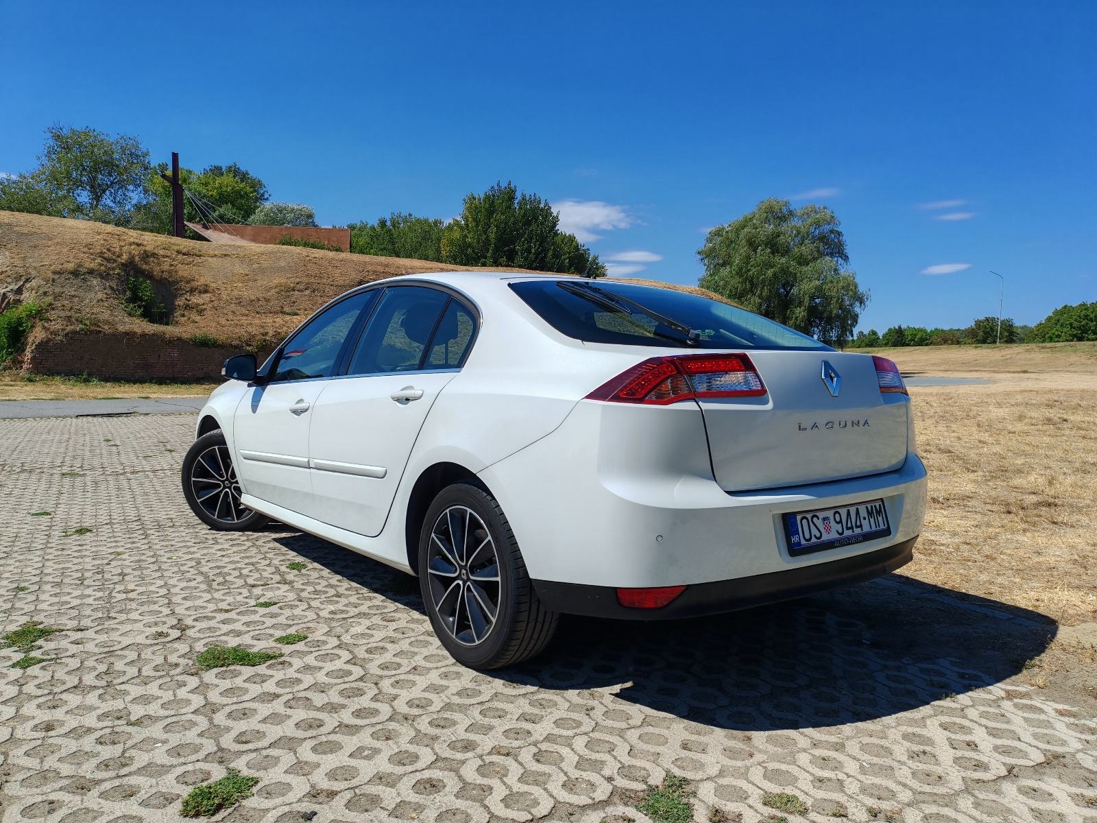Renault Laguna 1,5 dCi Eco, fotografija 3