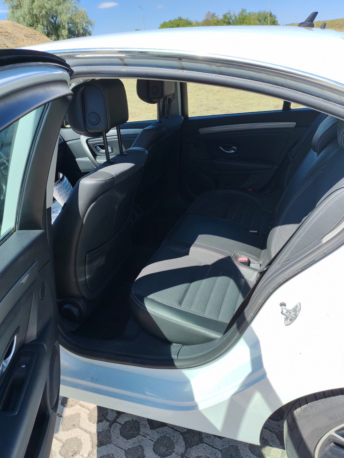 Renault Laguna 1,5 dCi Eco, fotografija 8
