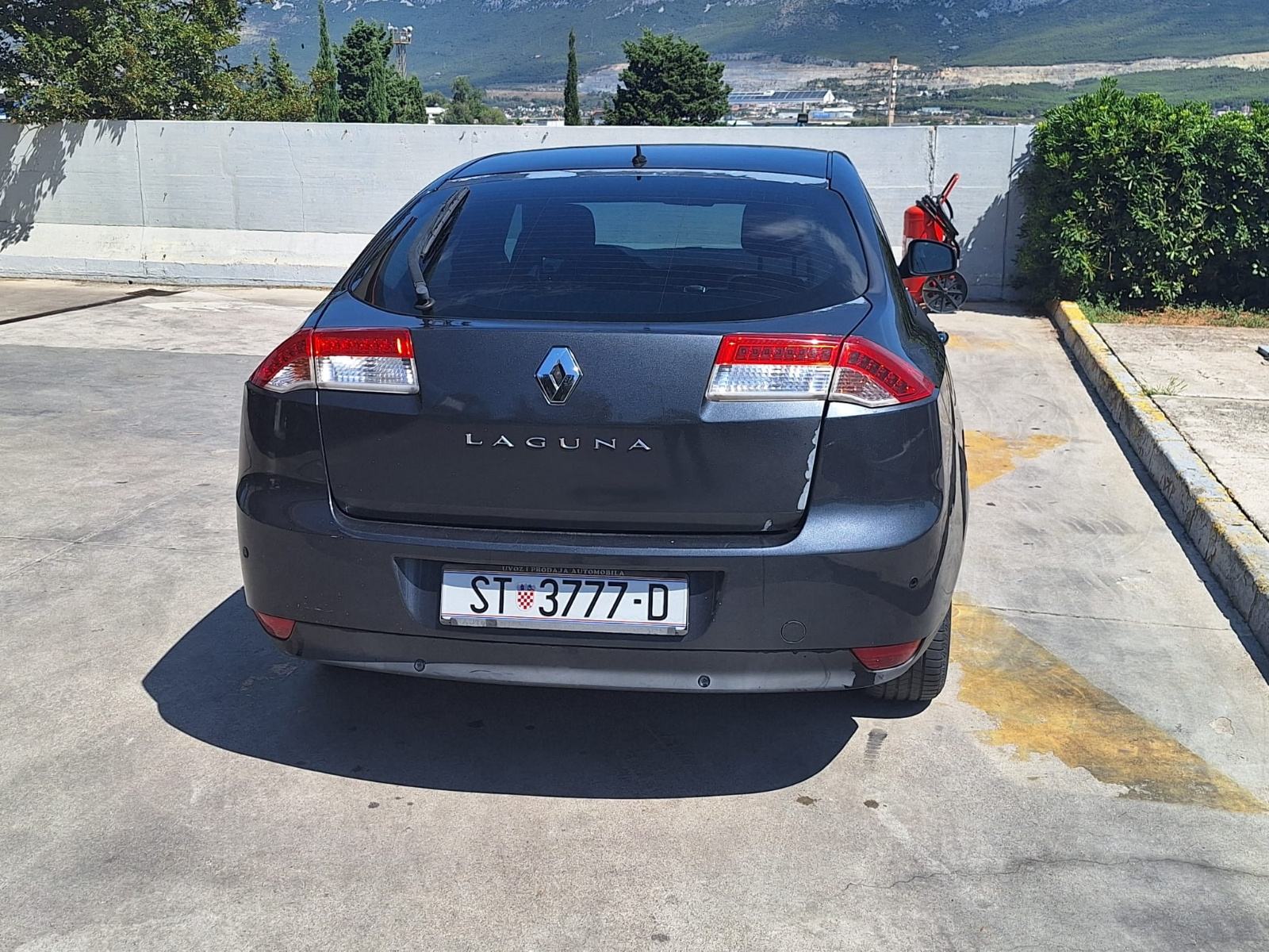 Renault Laguna 1,5 dCi, fotografija 3