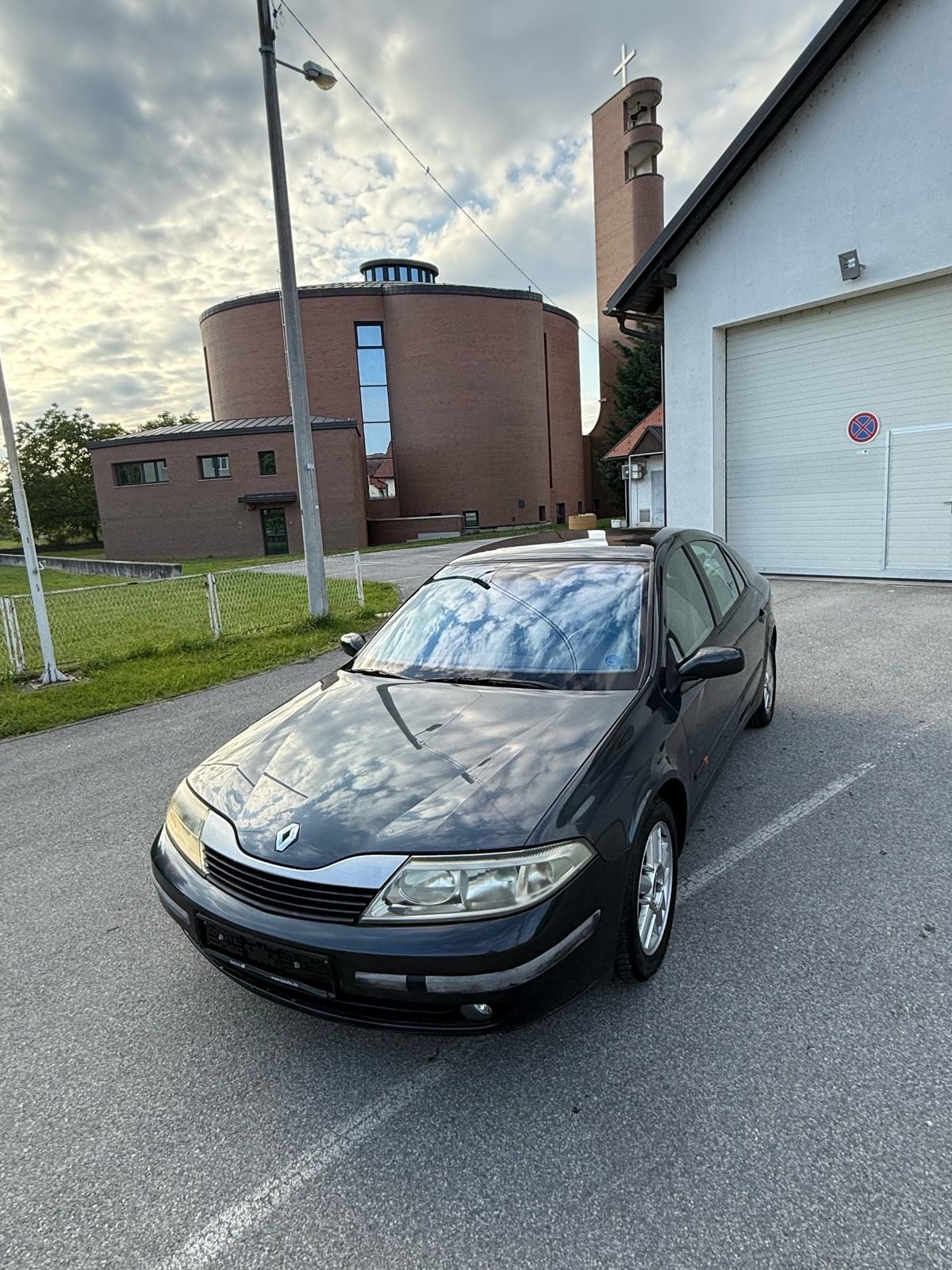 Renault Laguna 1,8 16V AUTOMATIK KLIMA SPREMAN ZA REG, fotografija 2