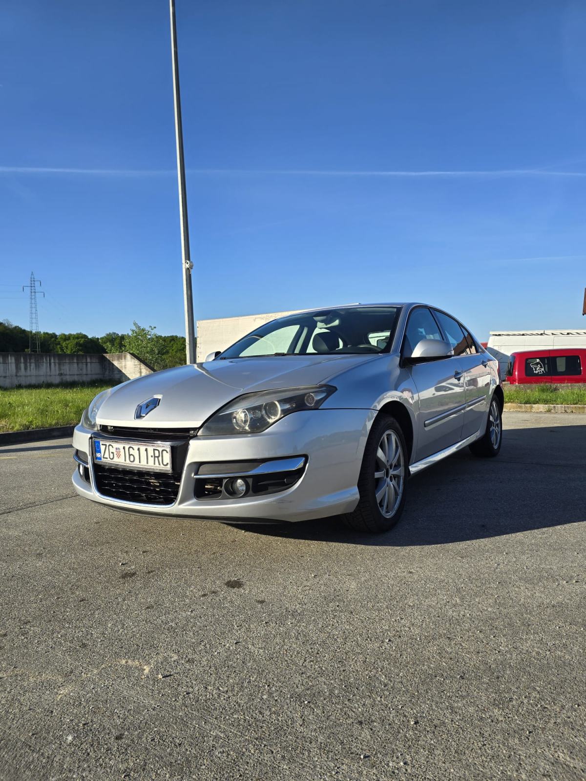 Renault Laguna 2,0 dCi 150 REG.1g.HITNO, fotografija 3