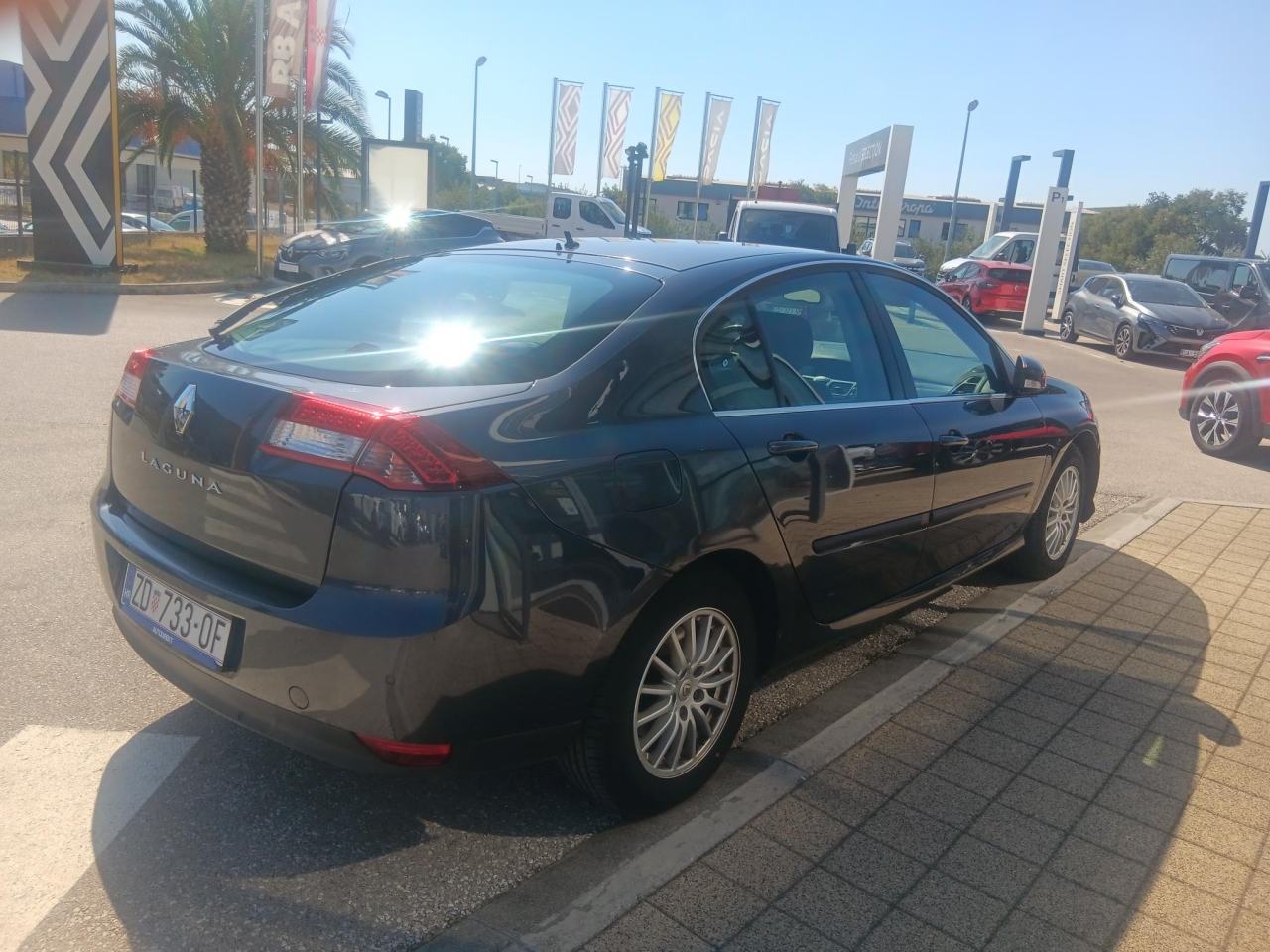 Renault Laguna Evolution 1,5 dCi, fotografija 4