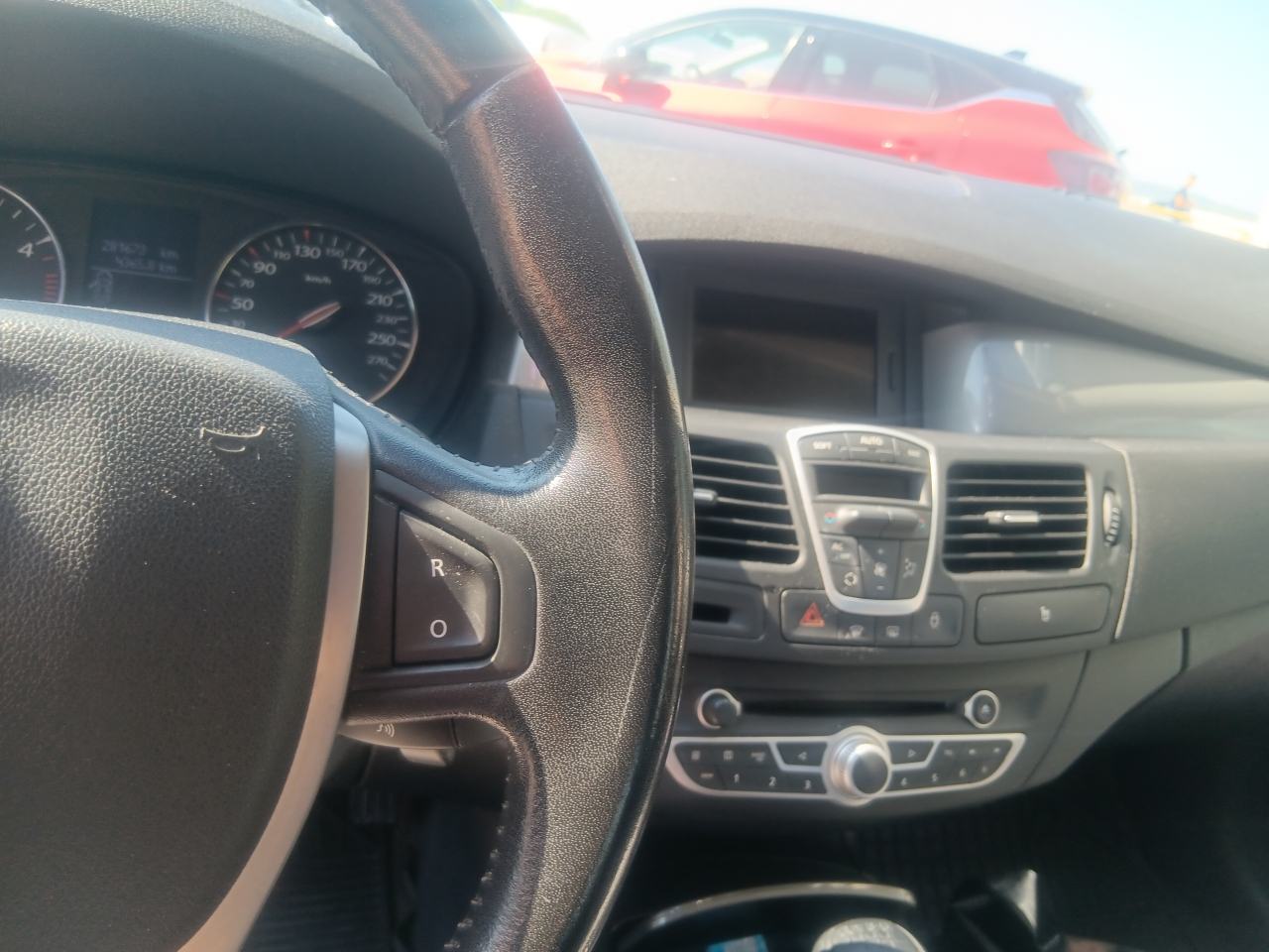 Renault Laguna Evolution 1,5 dCi, fotografija 8