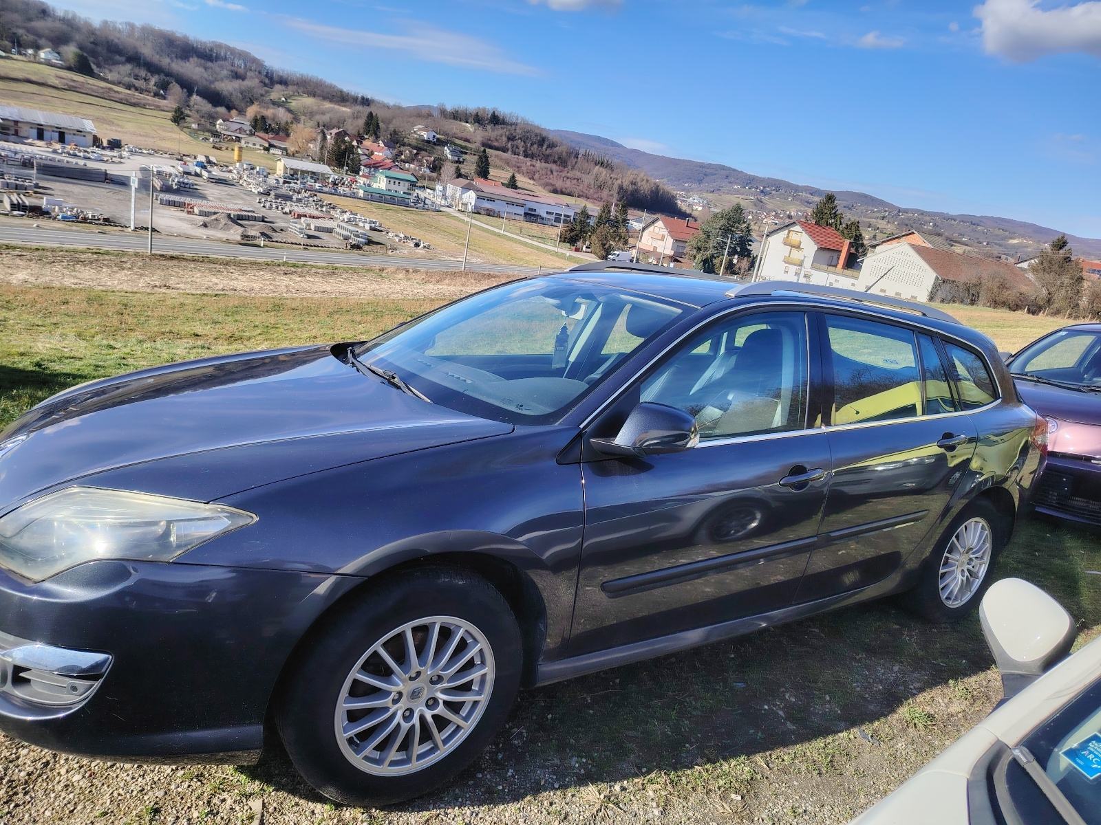 Renault Laguna Grandtour 1,5 dCi Eco, pogled izvana - slika 1