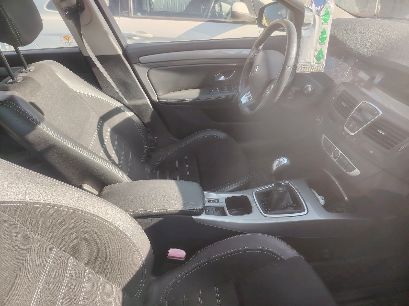 Renault Laguna Grandtour 1,5 dCi Eco, fotografija 6