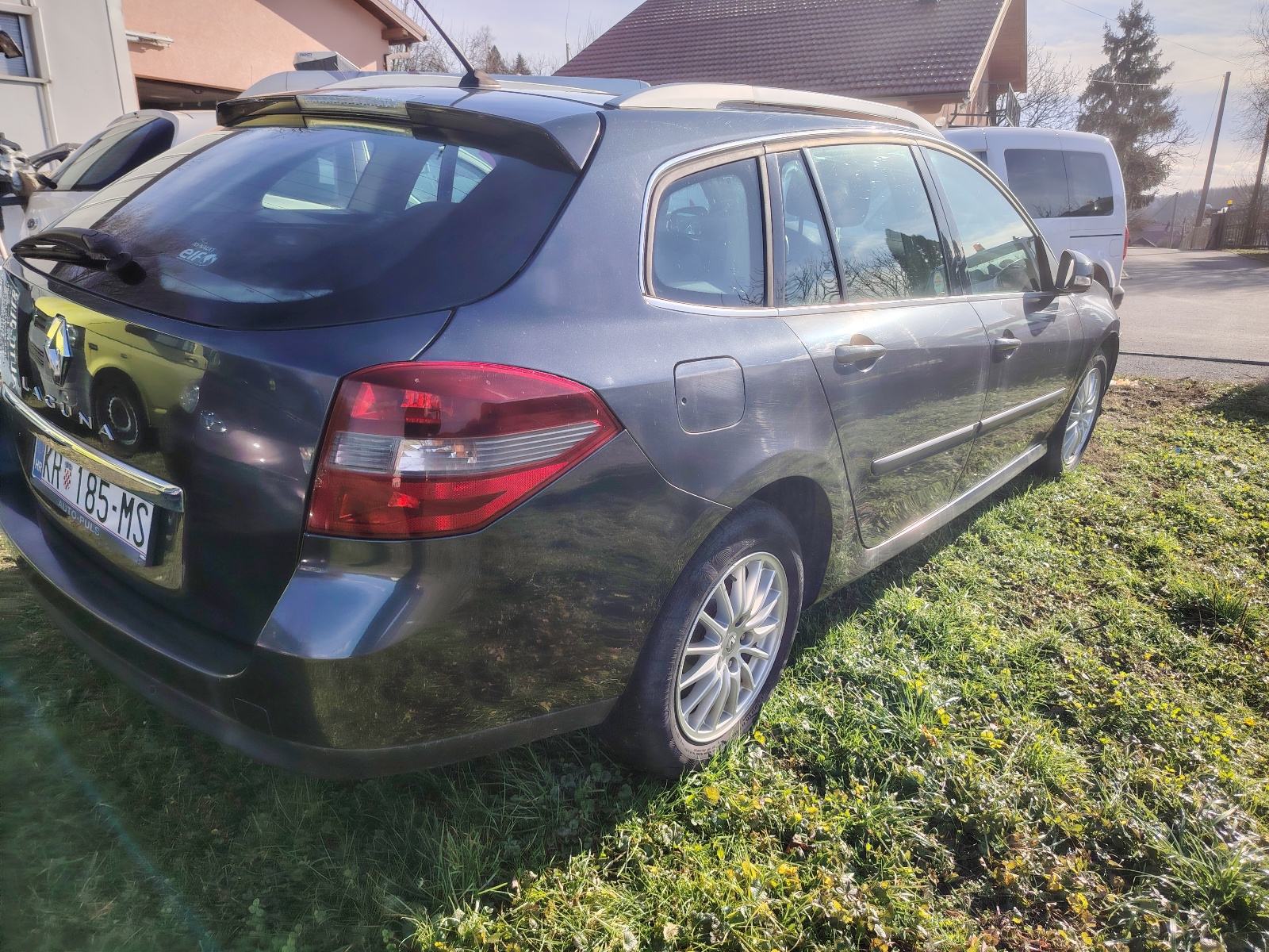 Renault Laguna Grandtour 1,5 dCi Eco, pogled izvana - slika 4