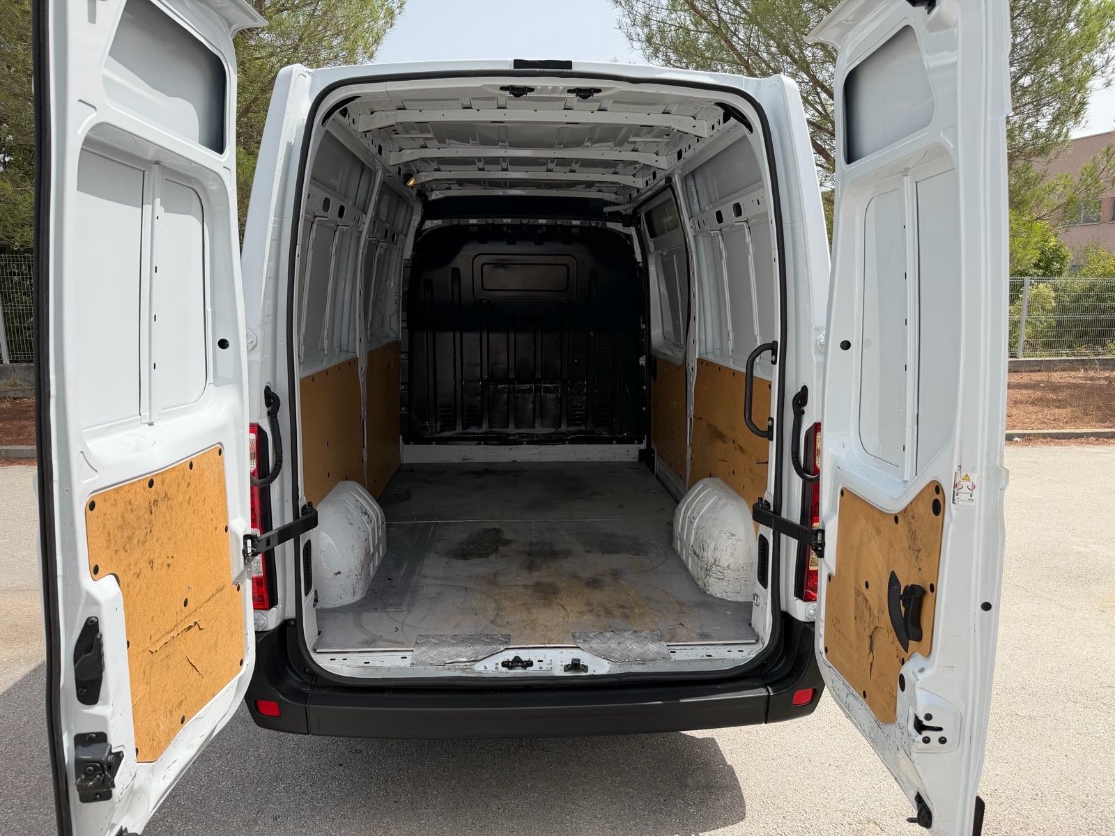 Renault Master 2.3 DCI KOMBI DOSTAVNO VOZILO!!!, fotografija 15