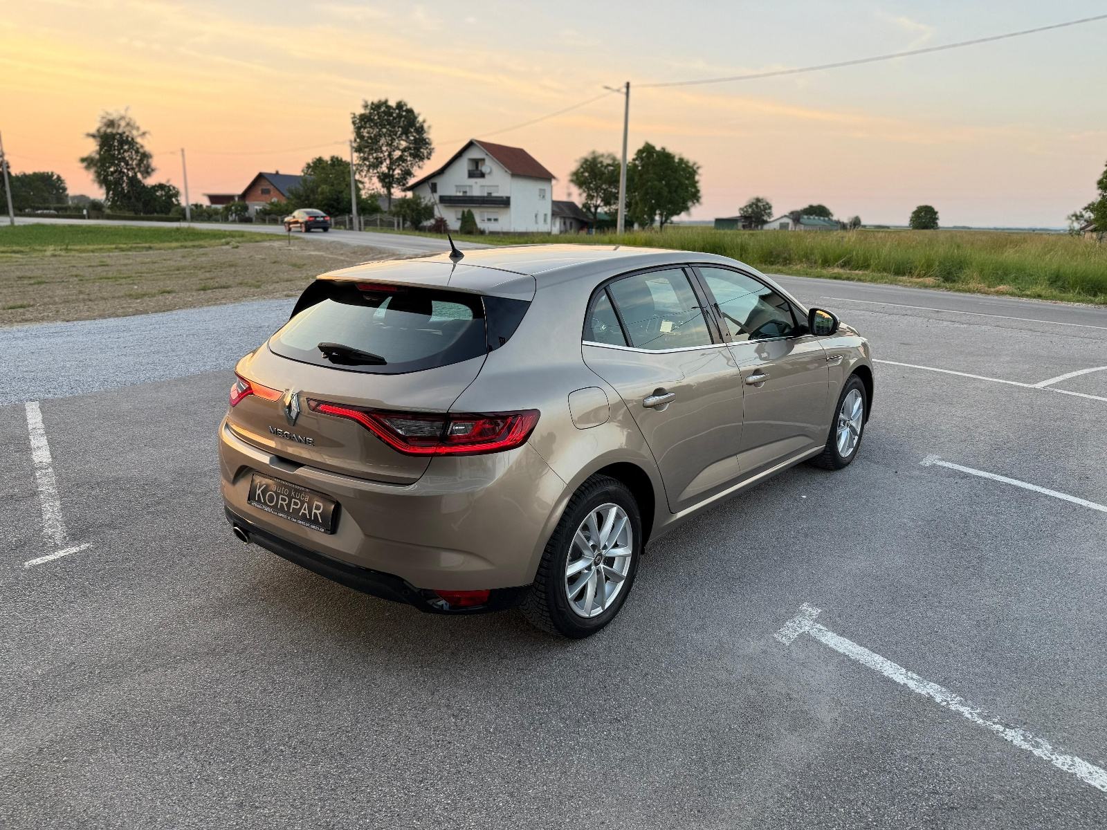Renault Megane 1.2 16V INTENS,97kw,1.vl,94.000km,SERVISNA,MOG.KREDITA, fotografija 5