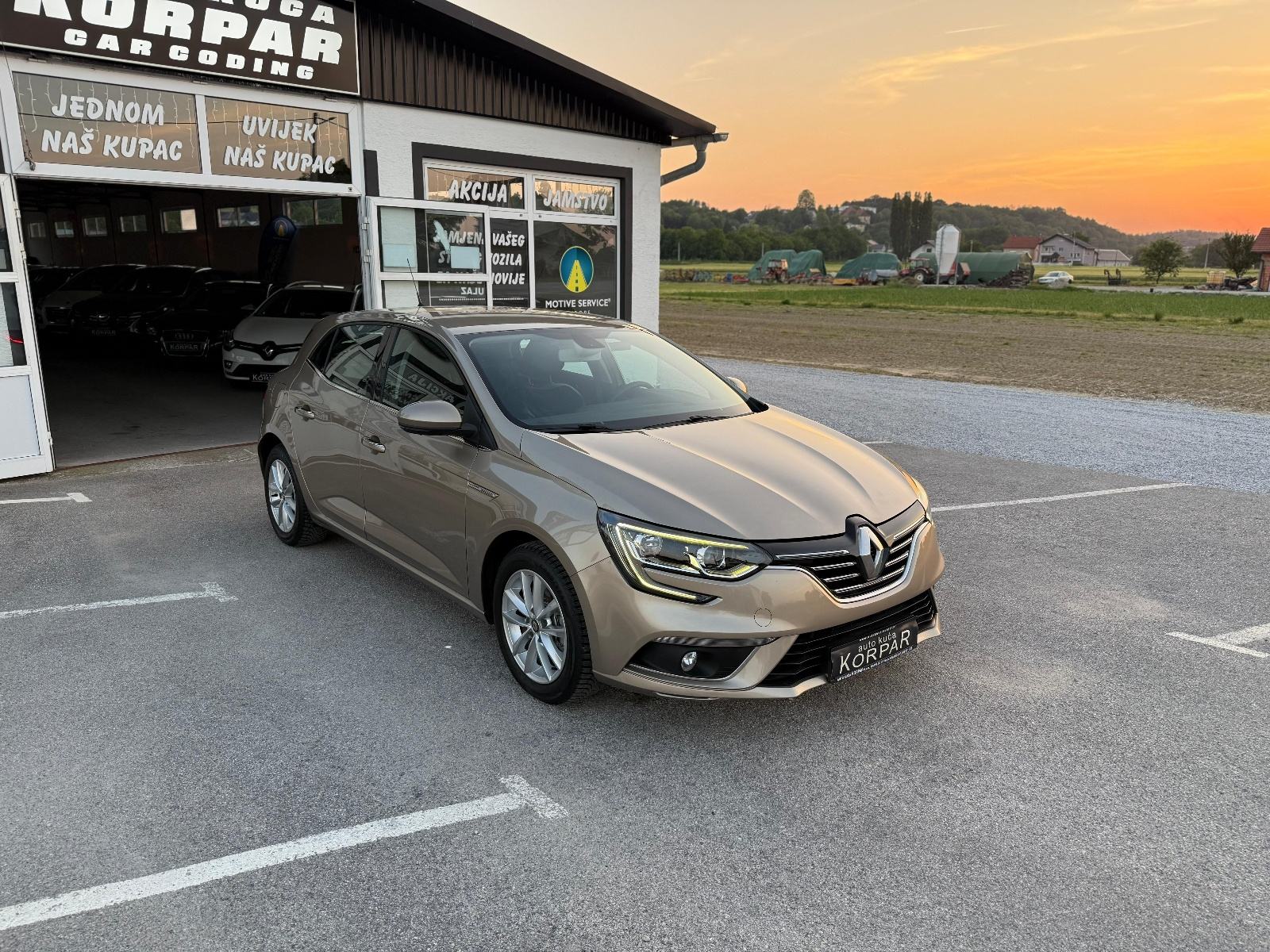 Renault Megane 1.2 16V INTENS,97kw,1.vl,94.000km,SERVISNA,MOG.KREDITA, fotografija 3
