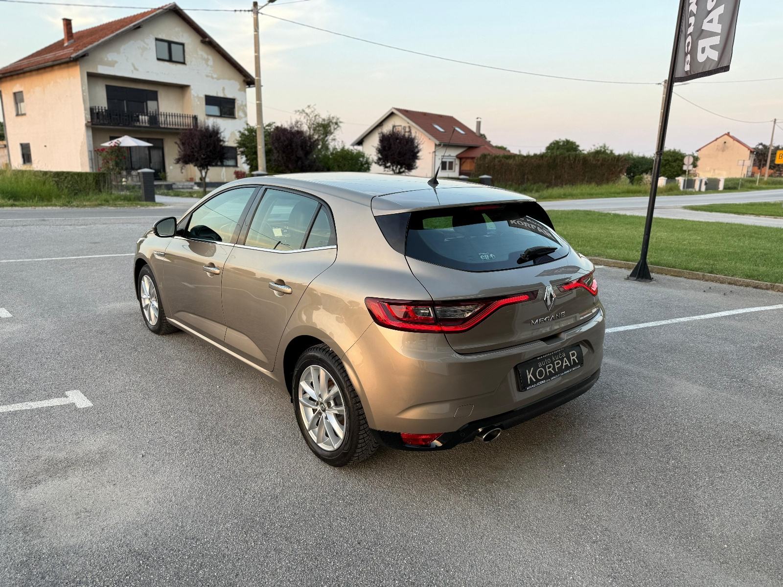 Renault Megane 1.2 16V INTENS,97kw,1.vl,94.000km,SERVISNA,MOG.KREDITA, fotografija 7